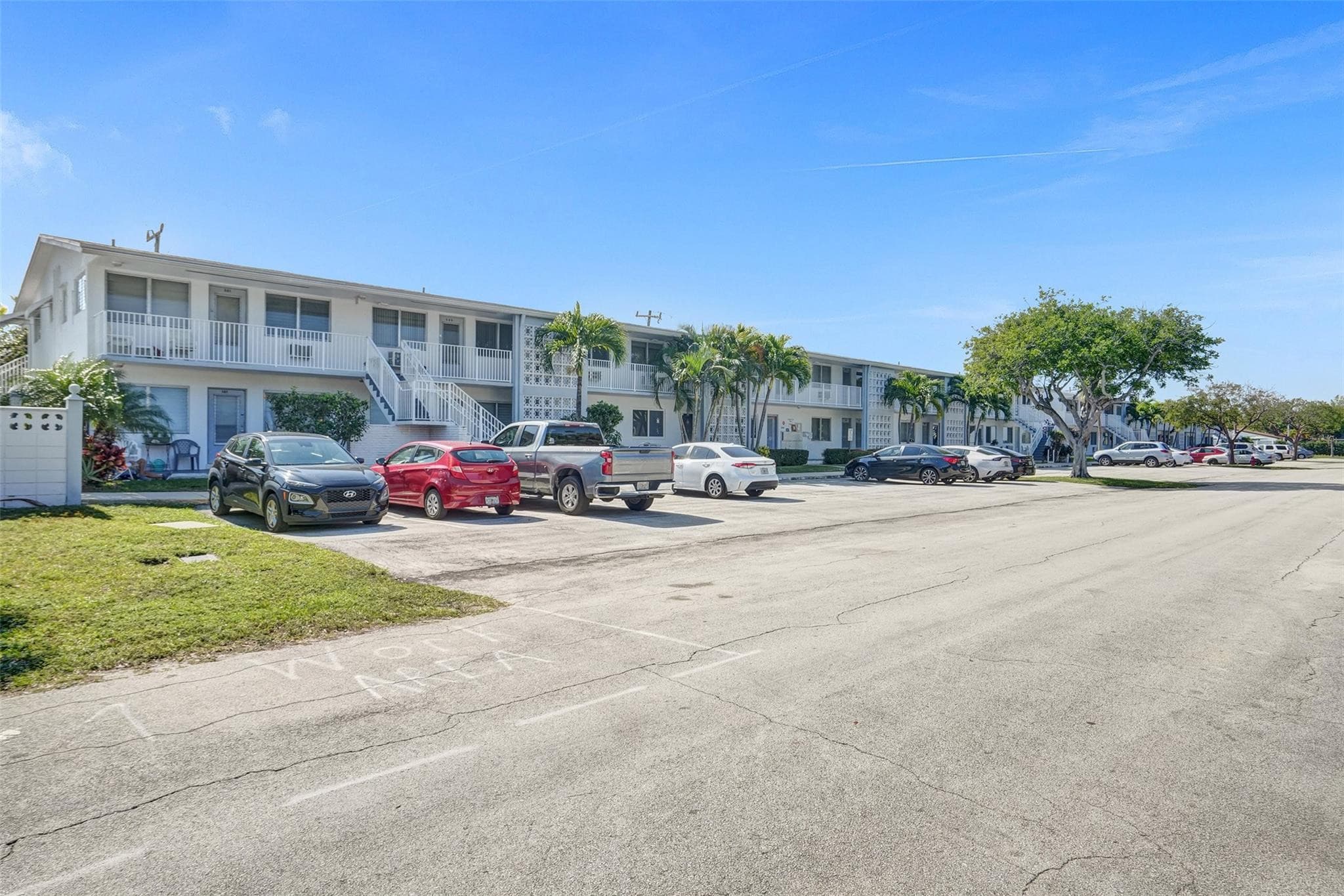 2000 NE 51st Court 205, Fort Lauderdale, FL 33308 — photo 8 of 21