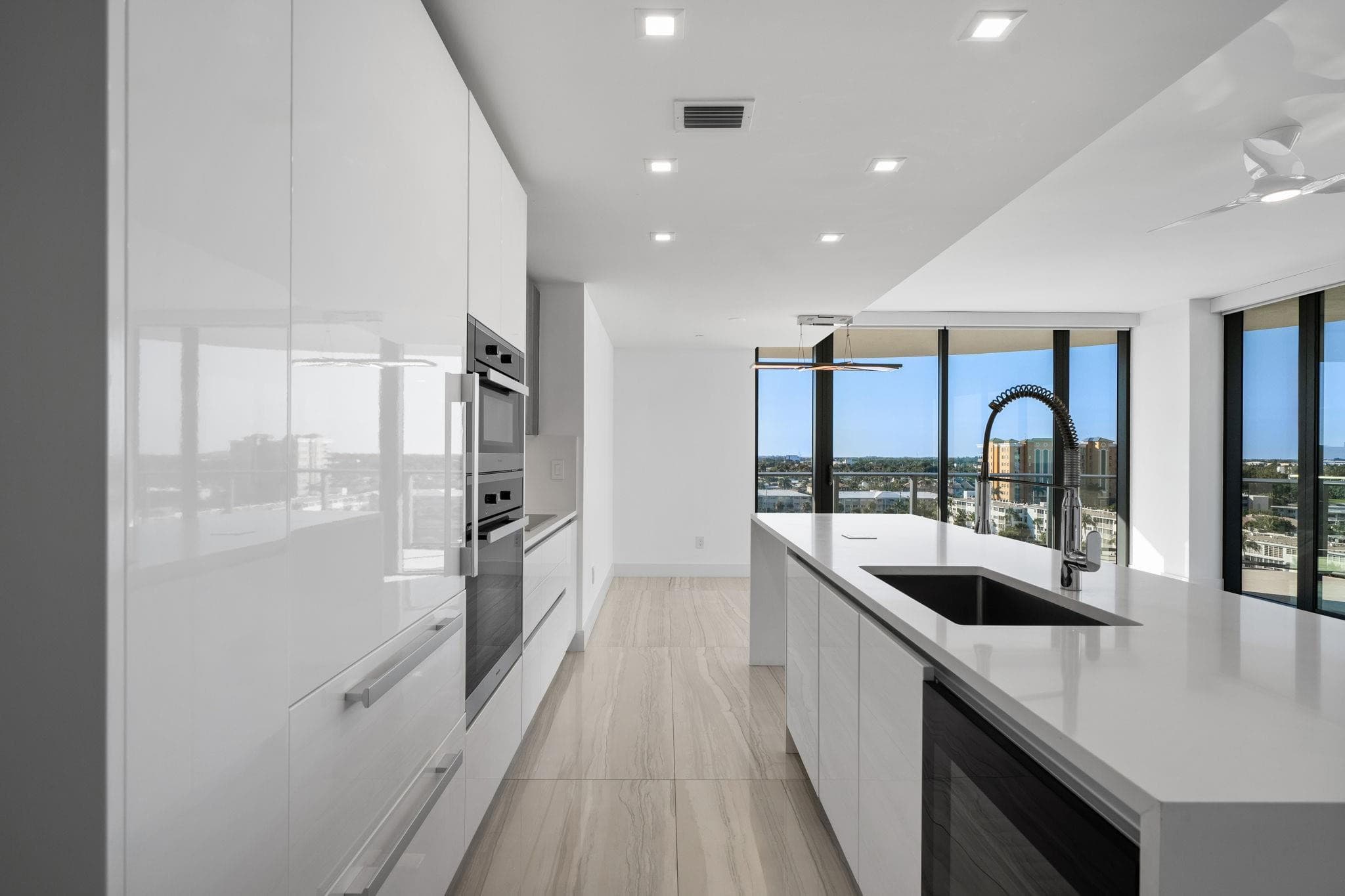 730 N Ocean Boulevard 801, Pompano Beach, FL 33062 — photo 5 of 37