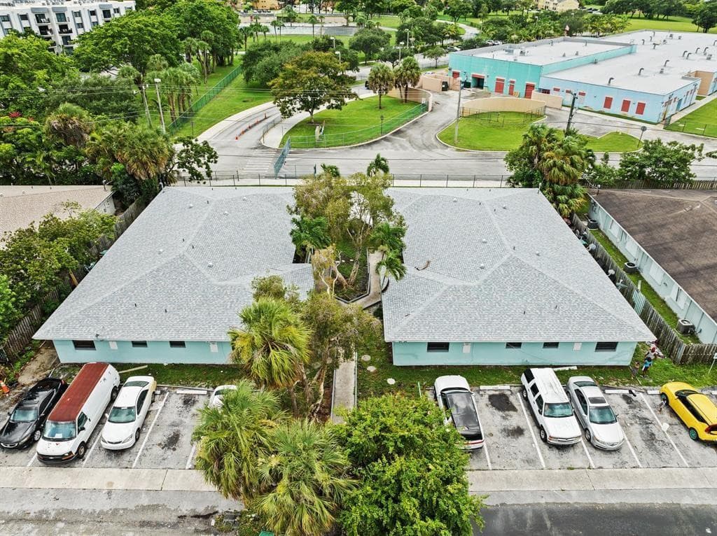 5748 NW 27th Court, Fort Lauderdale, FL 33313 — photo 2 of 20