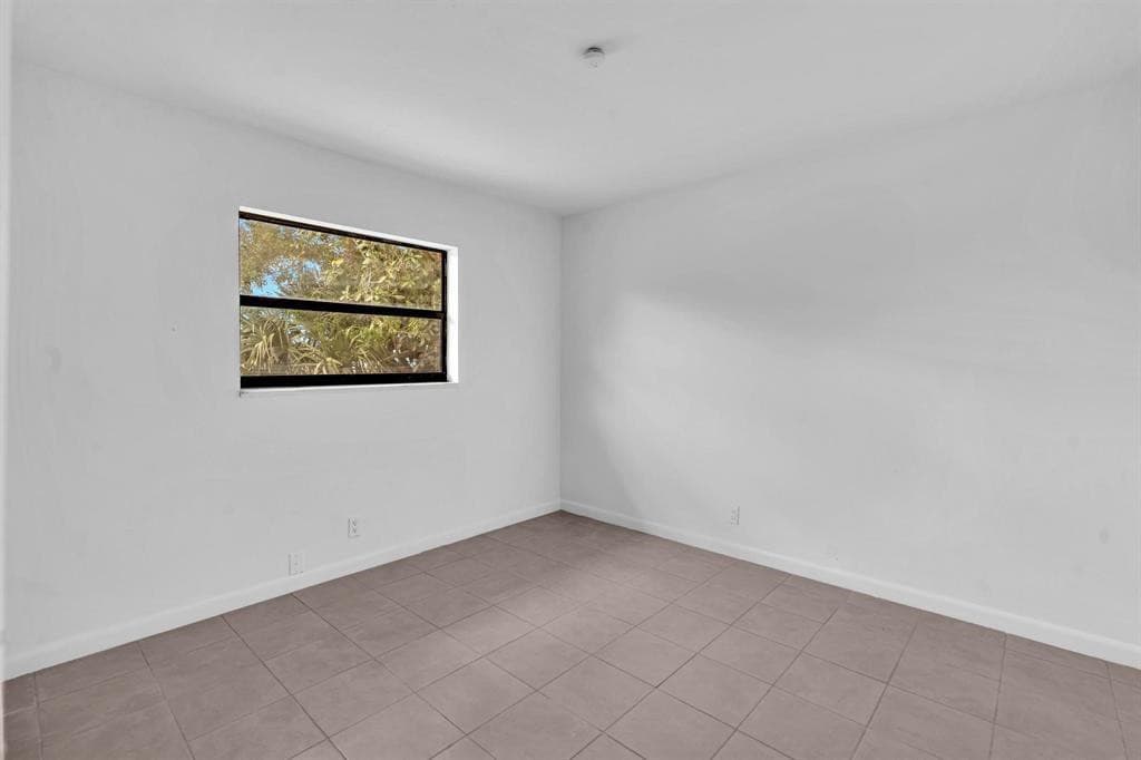 5748 NW 27th Court, Fort Lauderdale, FL 33313 — photo 11 of 20