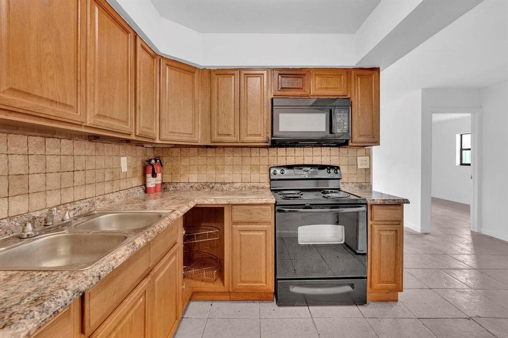 5748 NW 27th Court, Fort Lauderdale, FL 33313 — photo 16 of 20