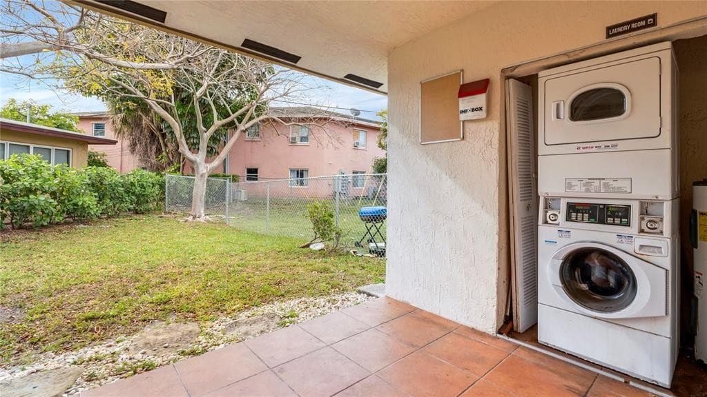 330 SW Avondale Drive, Pompano Beach, FL 33060 — photo 27 of 28