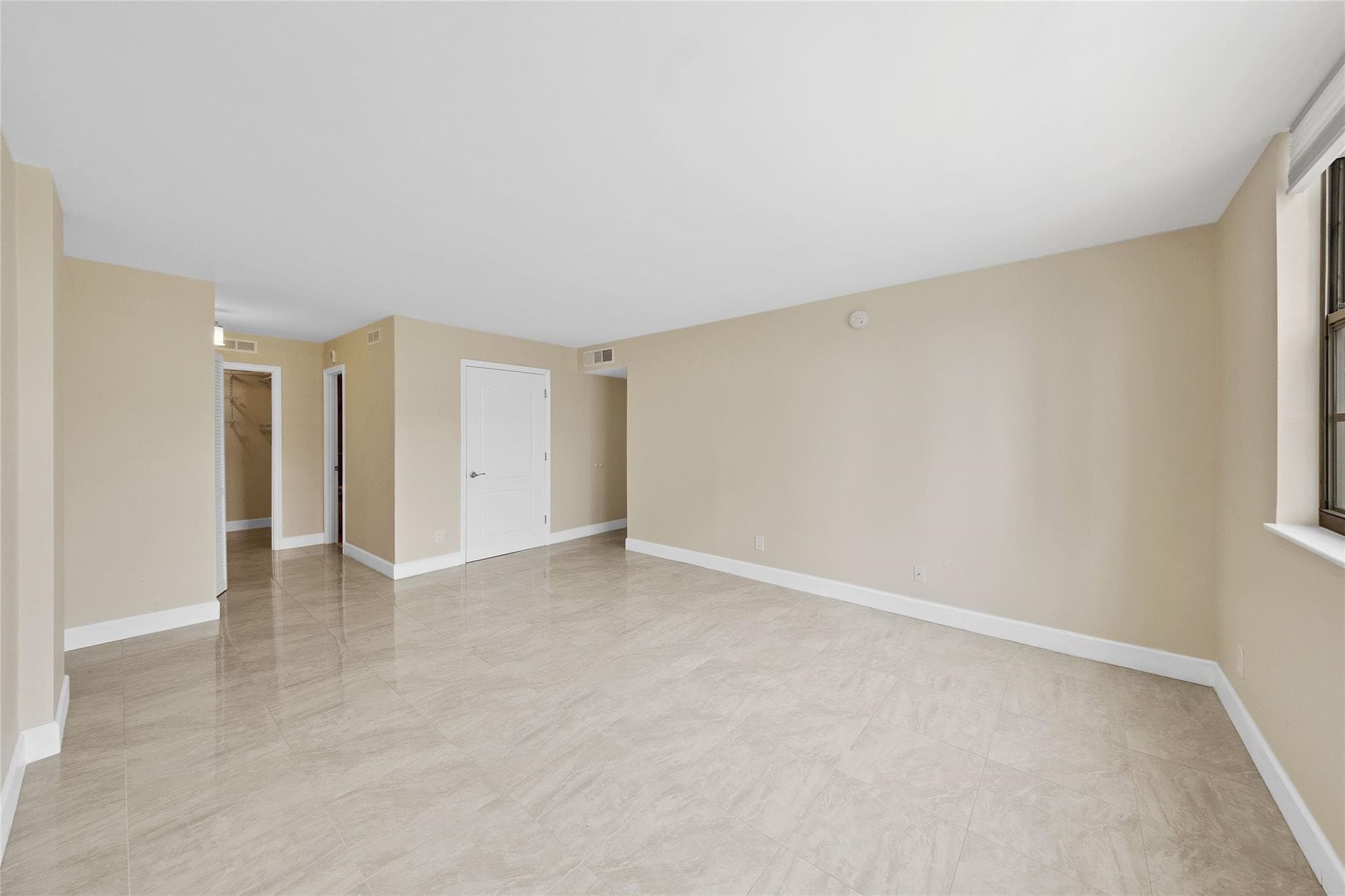 1849 S Ocean Drive 711, Hallandale Beach, FL 33009 — photo 15 of 31