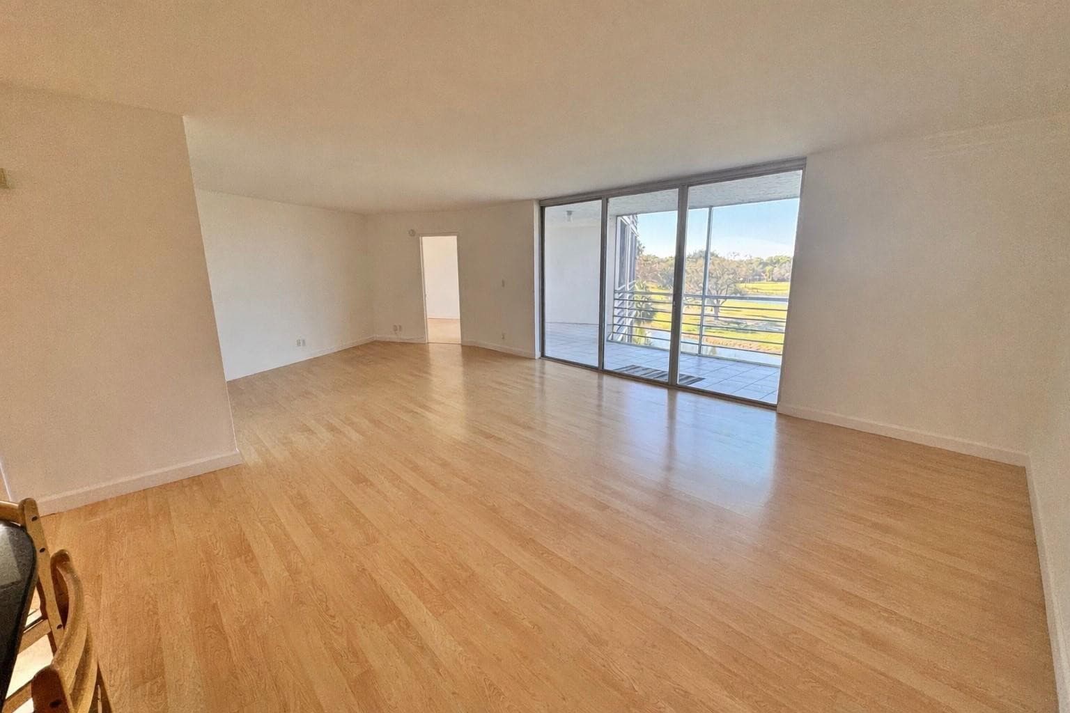 3980 Oaks Clubhouse Drive 405, Pompano Beach, FL 33069 — photo 4 of 15