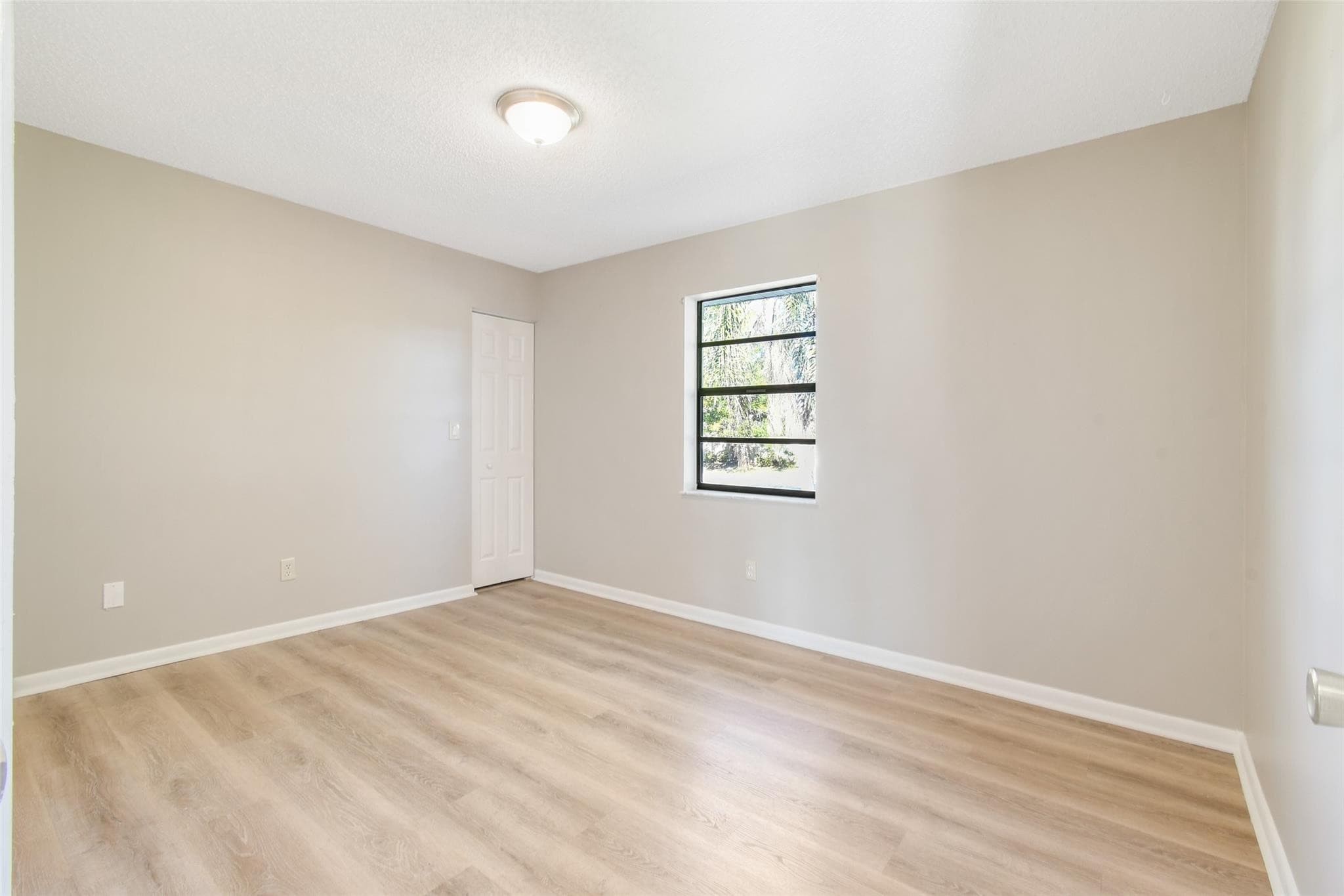 516 SW Buswell Avenue, Port St. Lucie, FL 34983 — photo 19 of 38