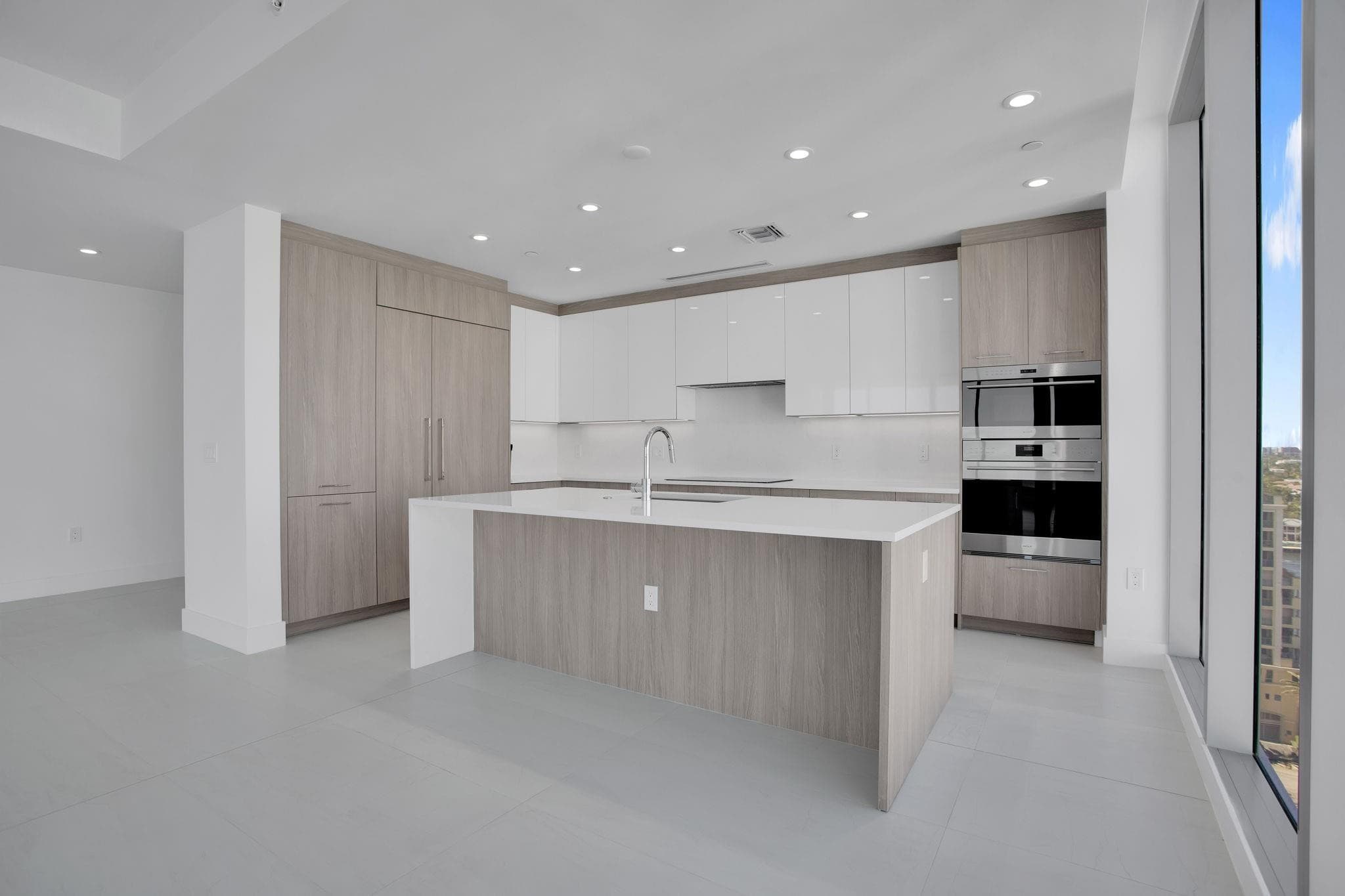 151 N Seabreeze Blv E-1204, Fort Lauderdale, FL 33304 — photo 16 of 75