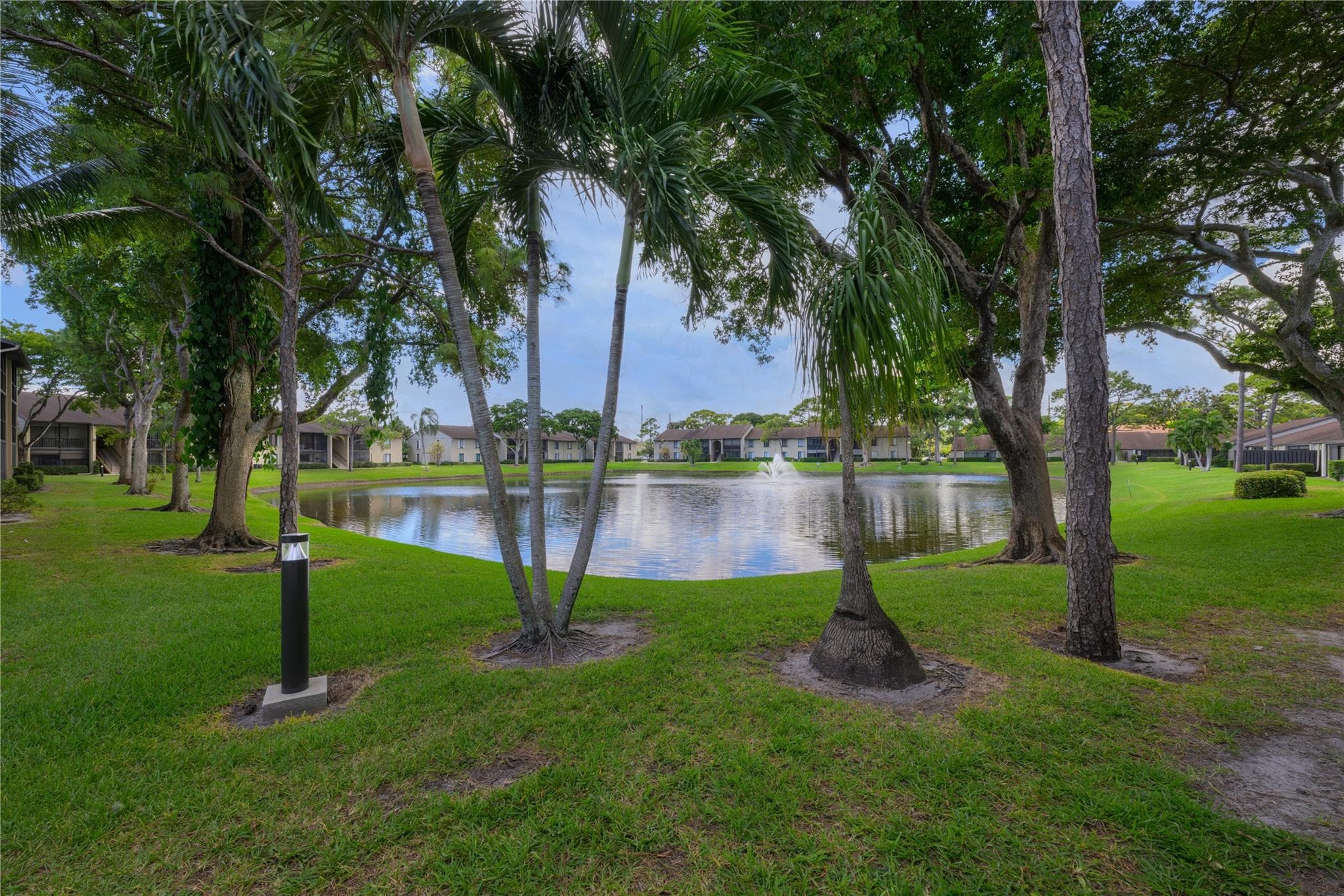 711 Sunny Pine Way B-2, Greenacres, FL 33415 — photo 4 of 32