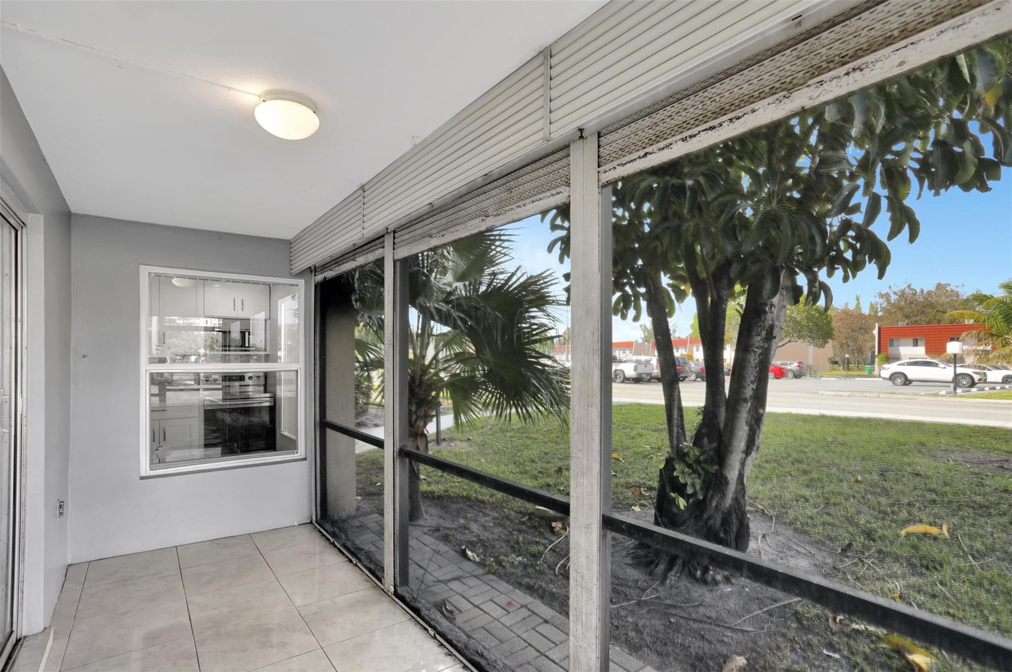 Condominium in Lauderhill — photo 27 of 29