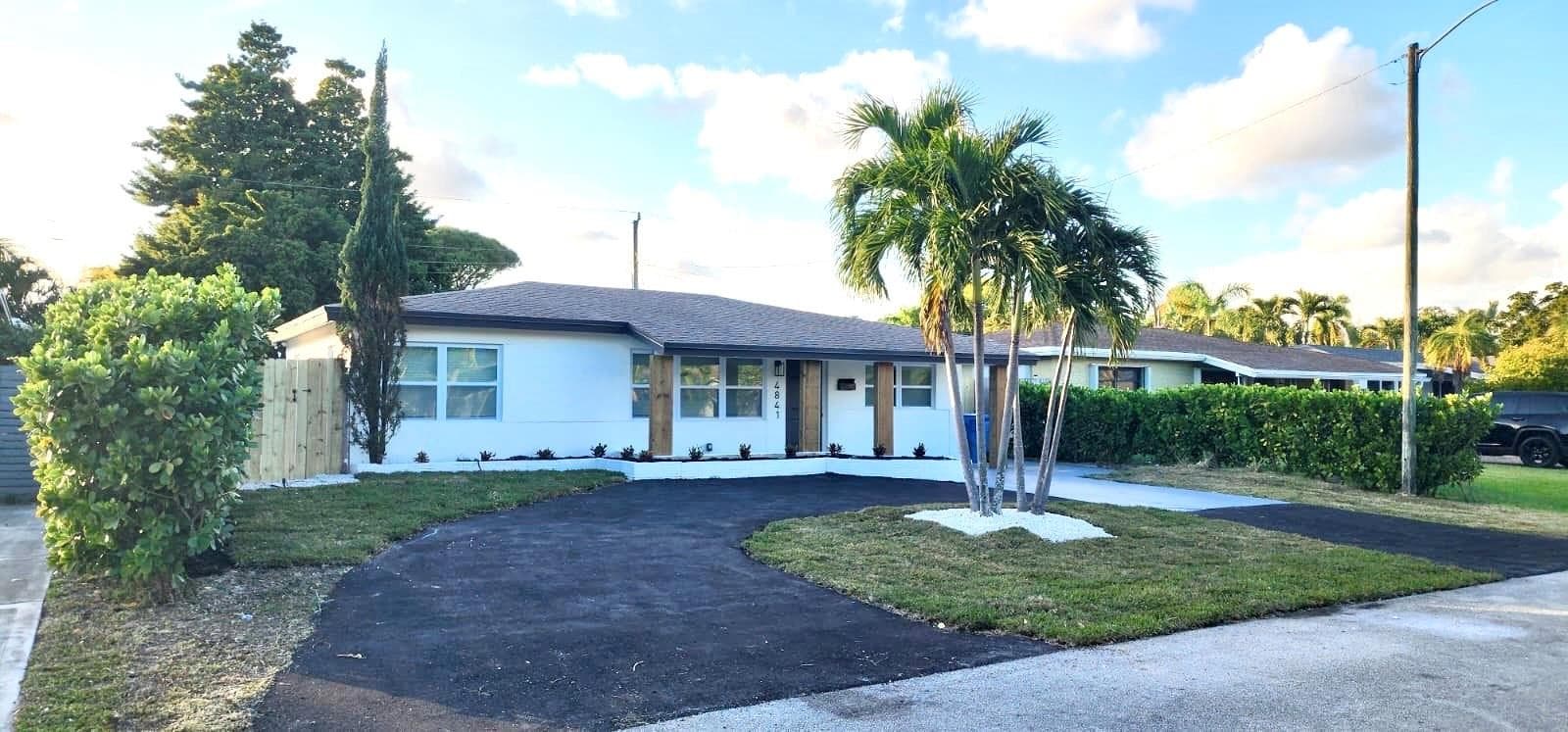 4841 NE 5th Terrace, Fort Lauderdale, FL 33334 — photo 2 of 11