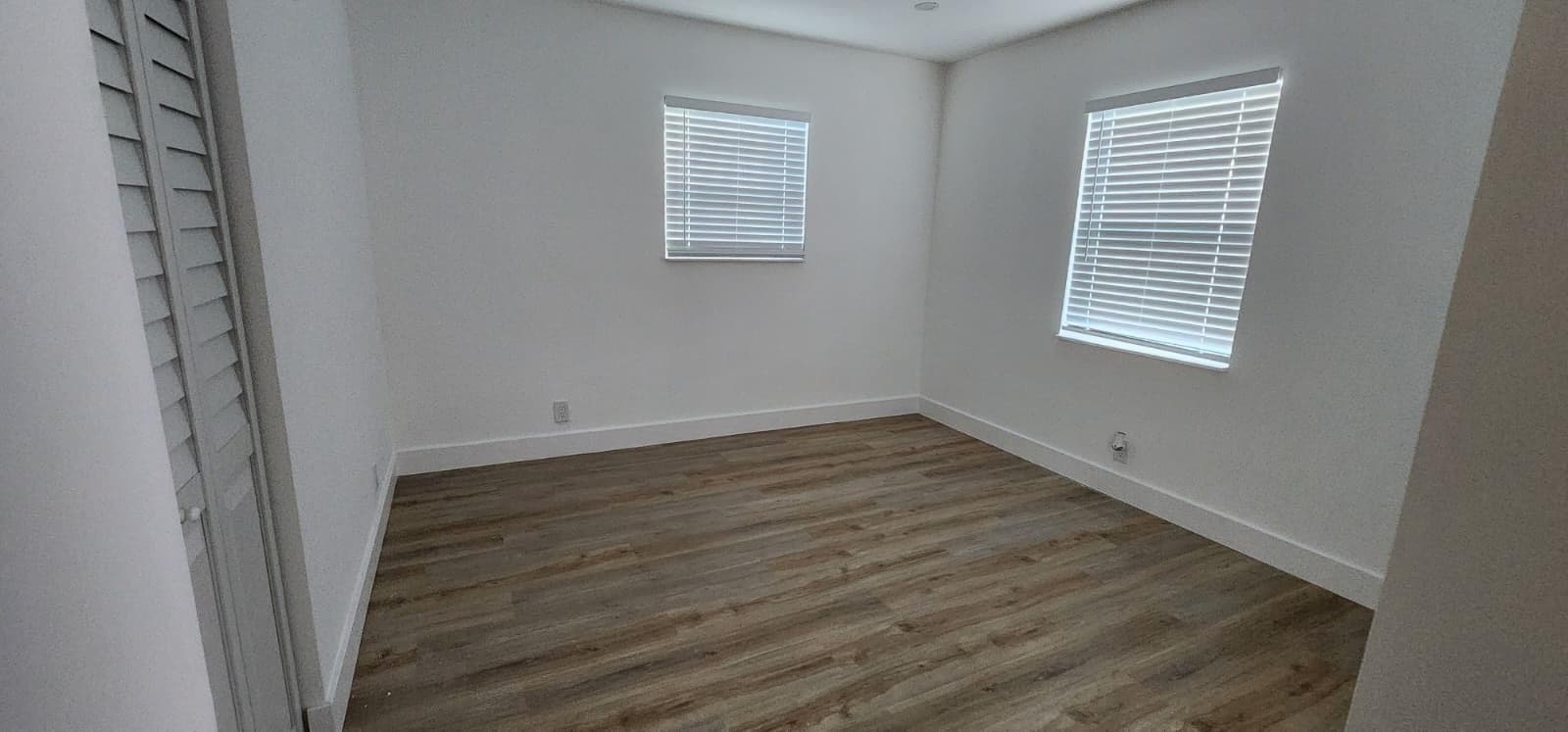 4841 NE 5th Terrace, Fort Lauderdale, FL 33334 — photo 7 of 11