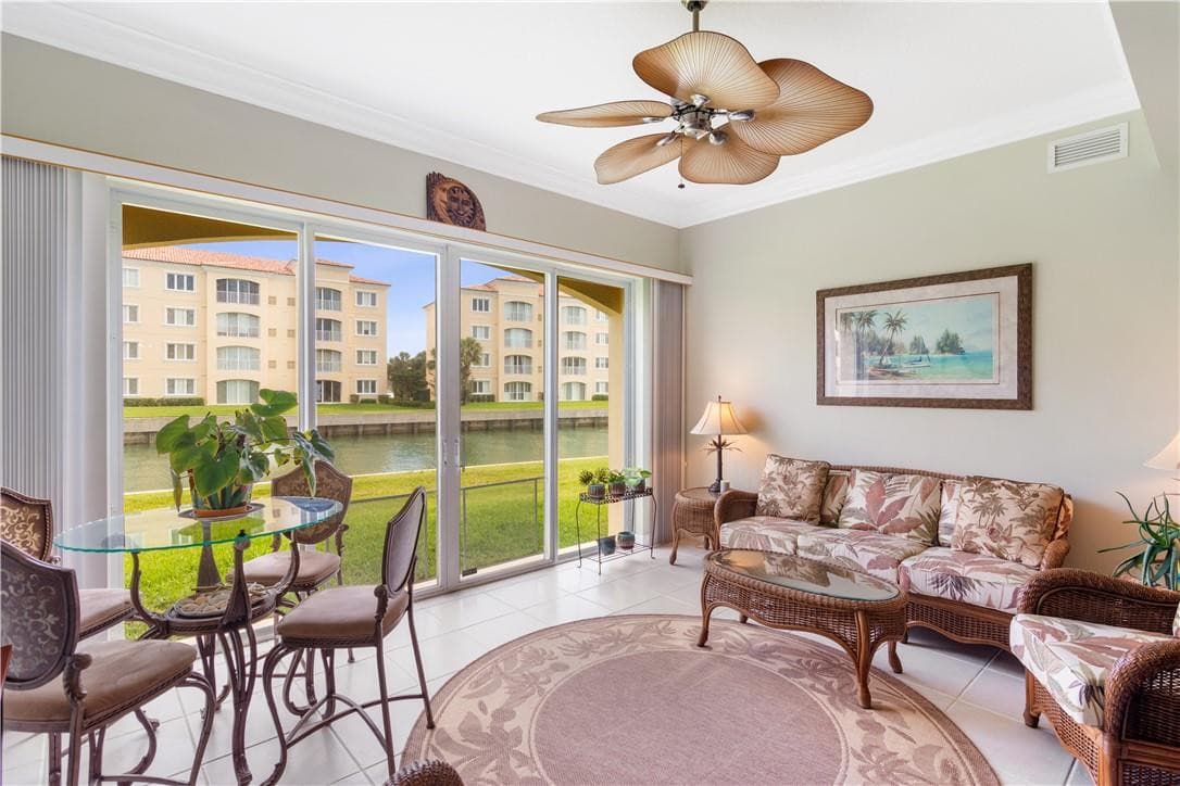 19 Harbour Isle Drive 106, Hutchinson Island, FL 34949 — photo 3 of 29