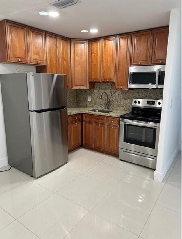2241 NW 57th Avenue 2241, Fort Lauderdale, FL 33313 — photo 1 of 8