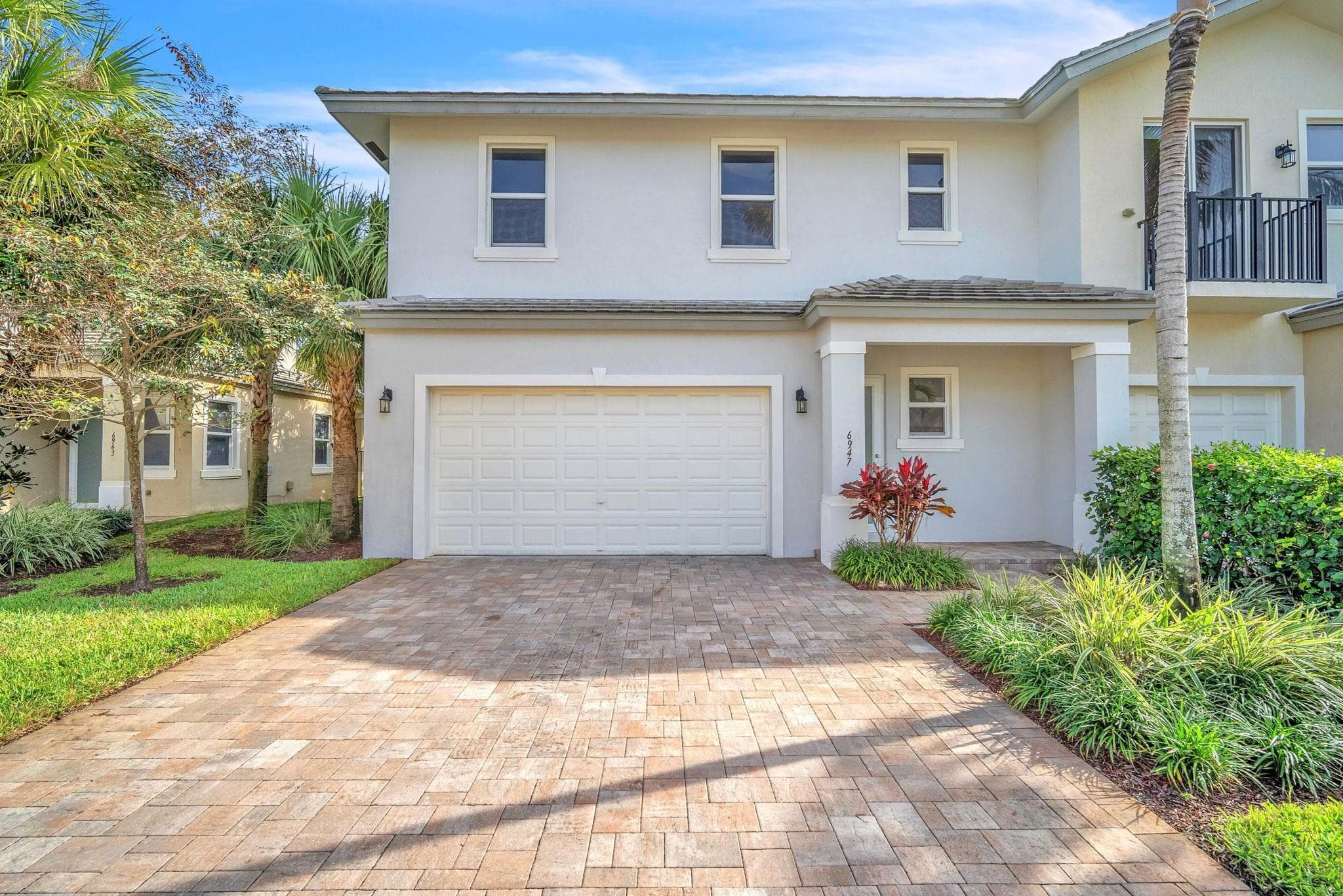 6947 Pines Circle 21, Coconut Creek, FL 33073 — photo 1 of 24