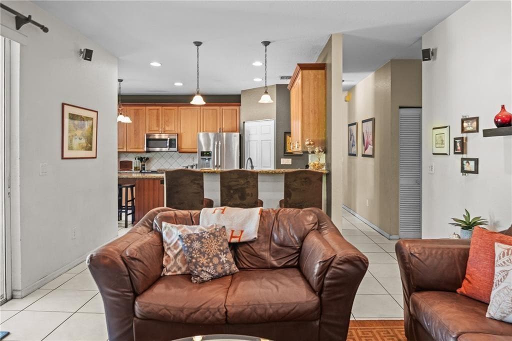 8209 SW 173rd Terrace, Palmetto Bay, FL 33157 — photo 12 of 21