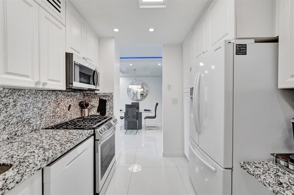2030 S Ocean Drive 510, Hallandale Beach, FL 33009 — photo 5 of 43