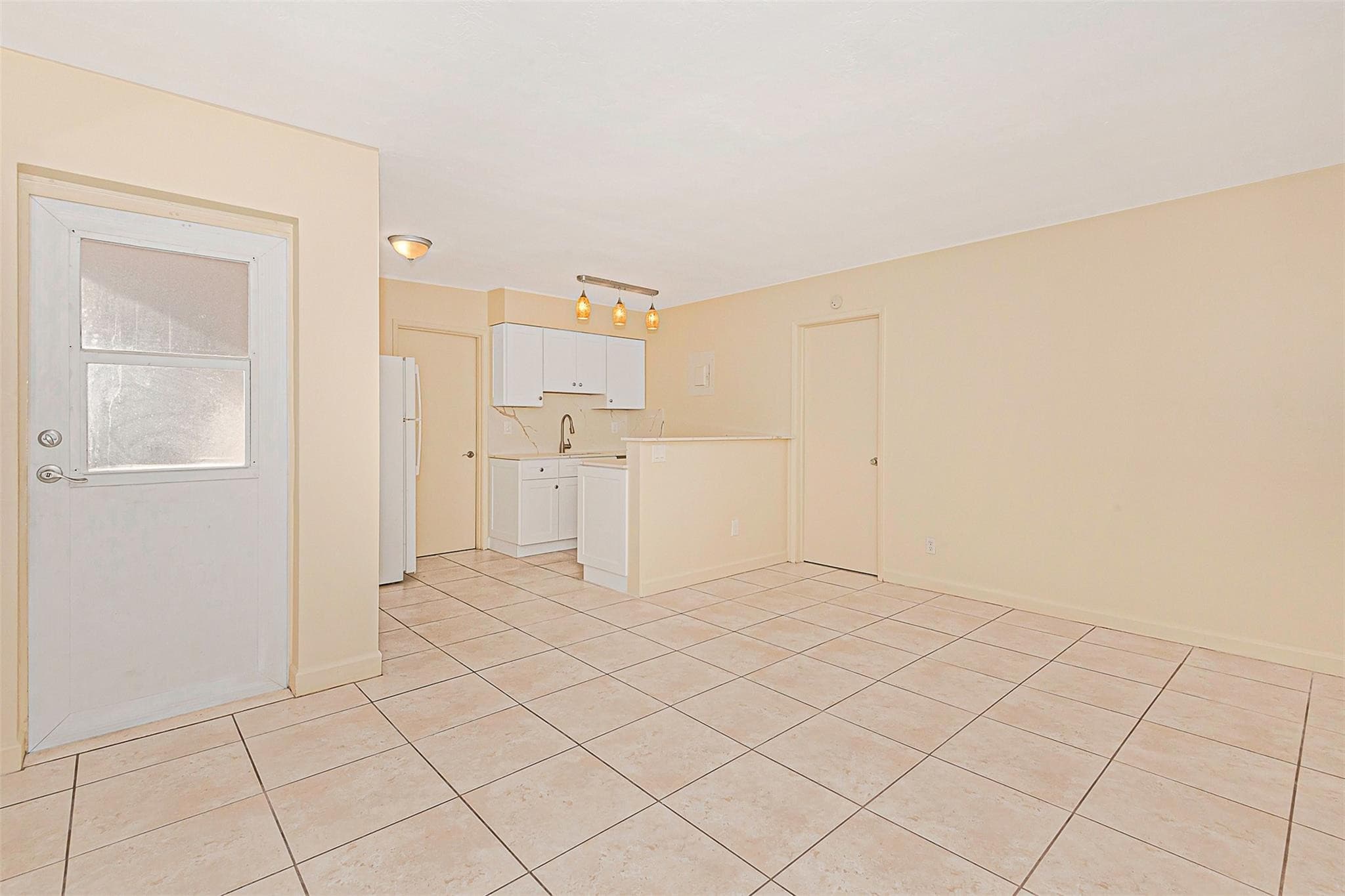 2581 NE 11th Court 2585, Pompano Beach, FL 33062 — photo 3 of 30