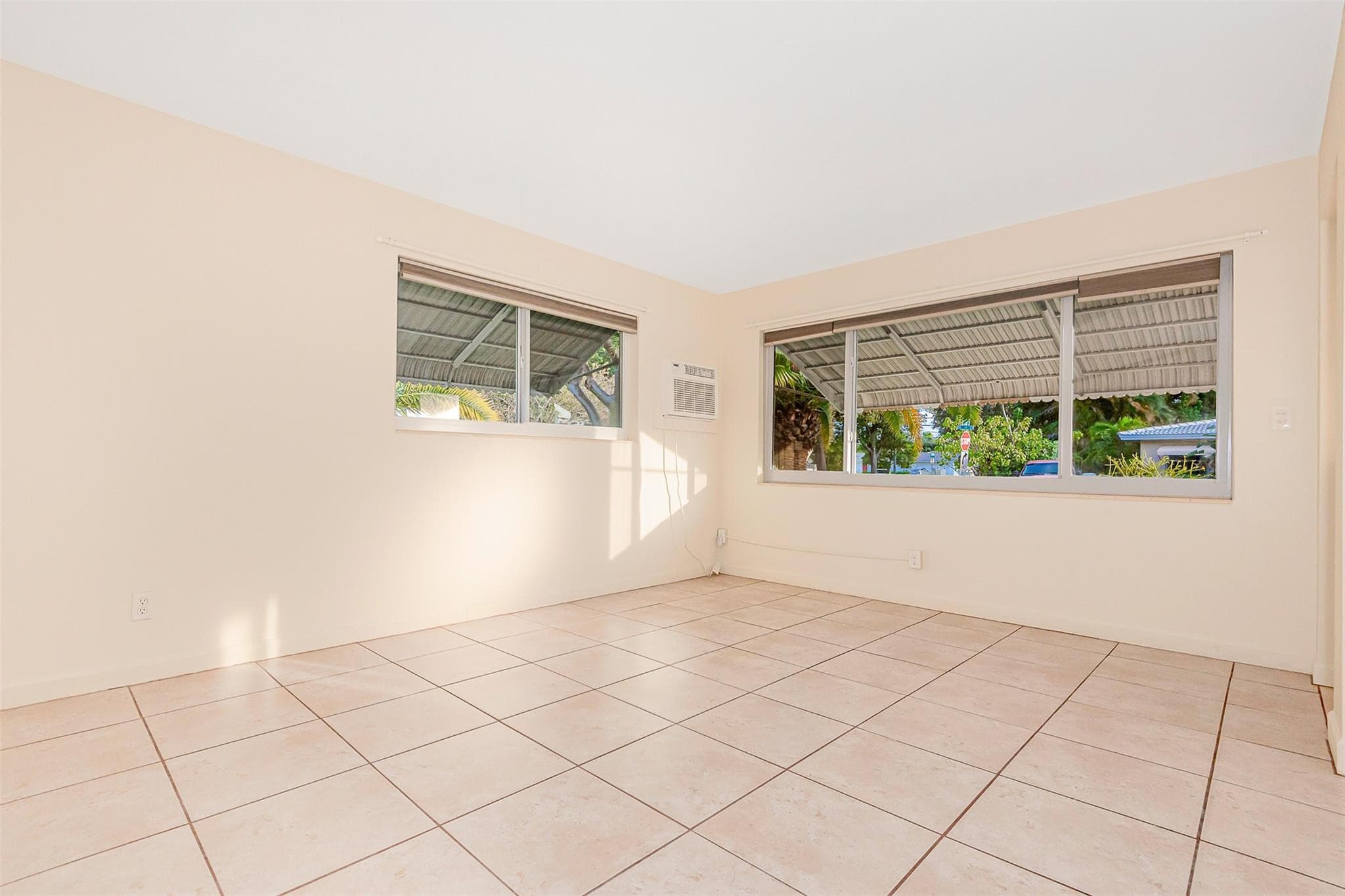2581 NE 11th Court 2585, Pompano Beach, FL 33062 — photo 12 of 30