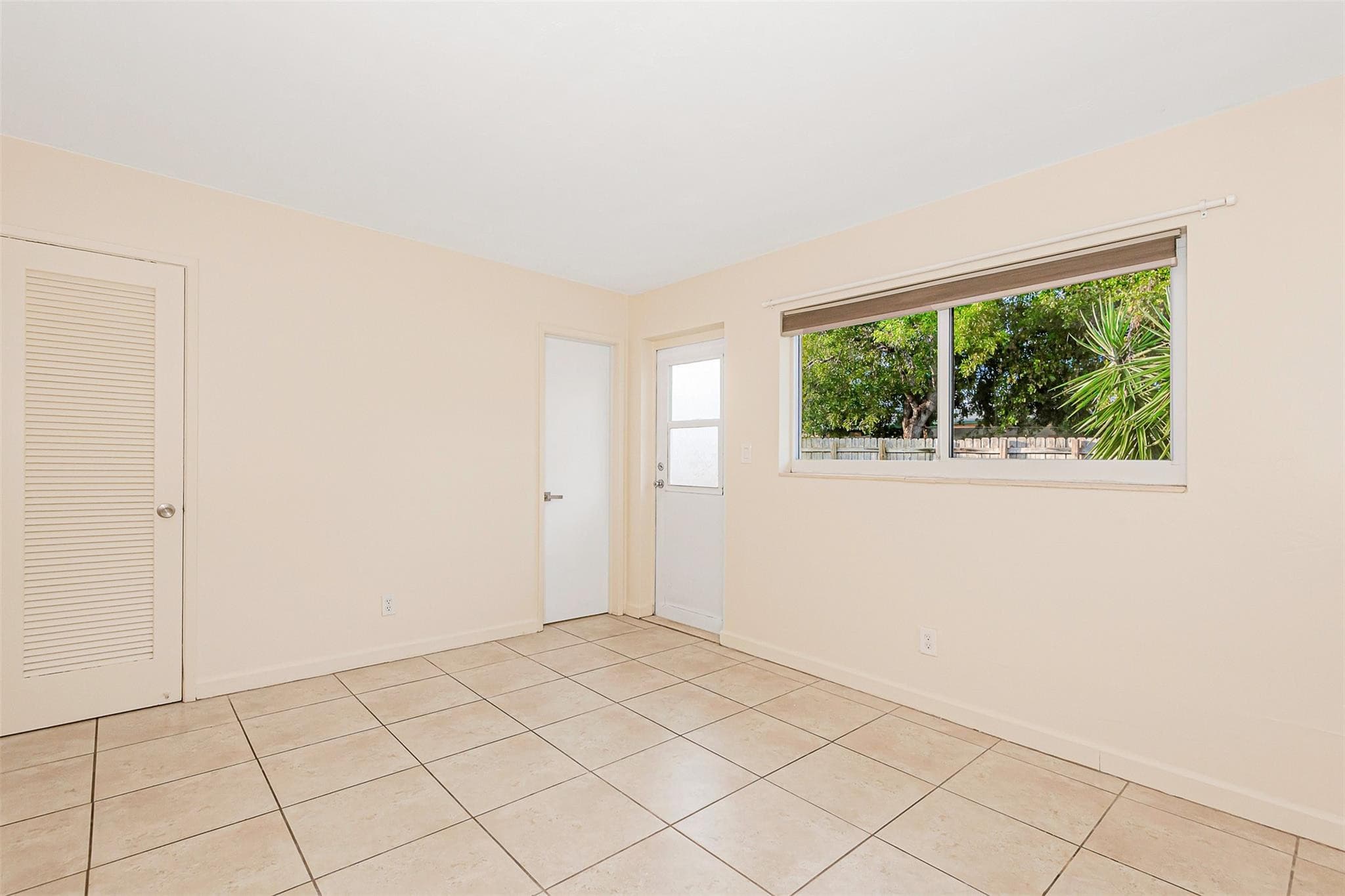2581 NE 11th Court 2585, Pompano Beach, FL 33062 — photo 20 of 30