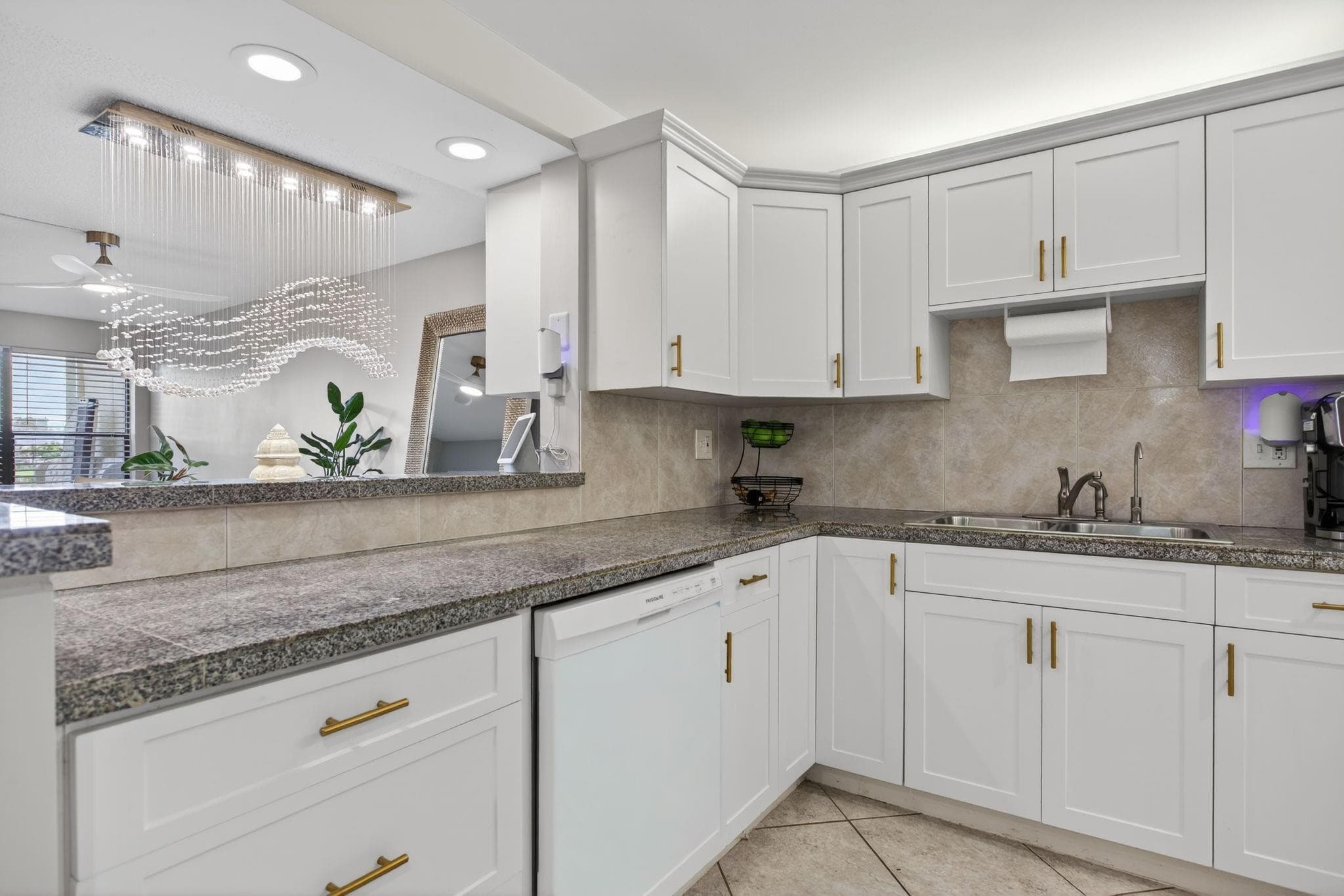 2314 S Cypress Bend Drive 114, Pompano Beach, FL 33069 — photo 8 of 38