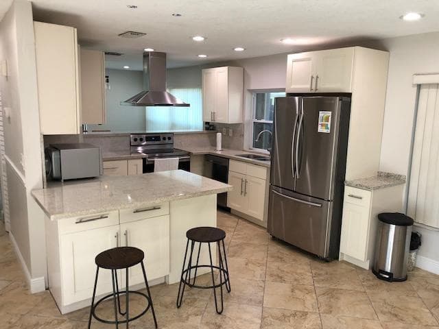 60 Forest Circle, Cooper City, FL 33026 — photo 2 of 12