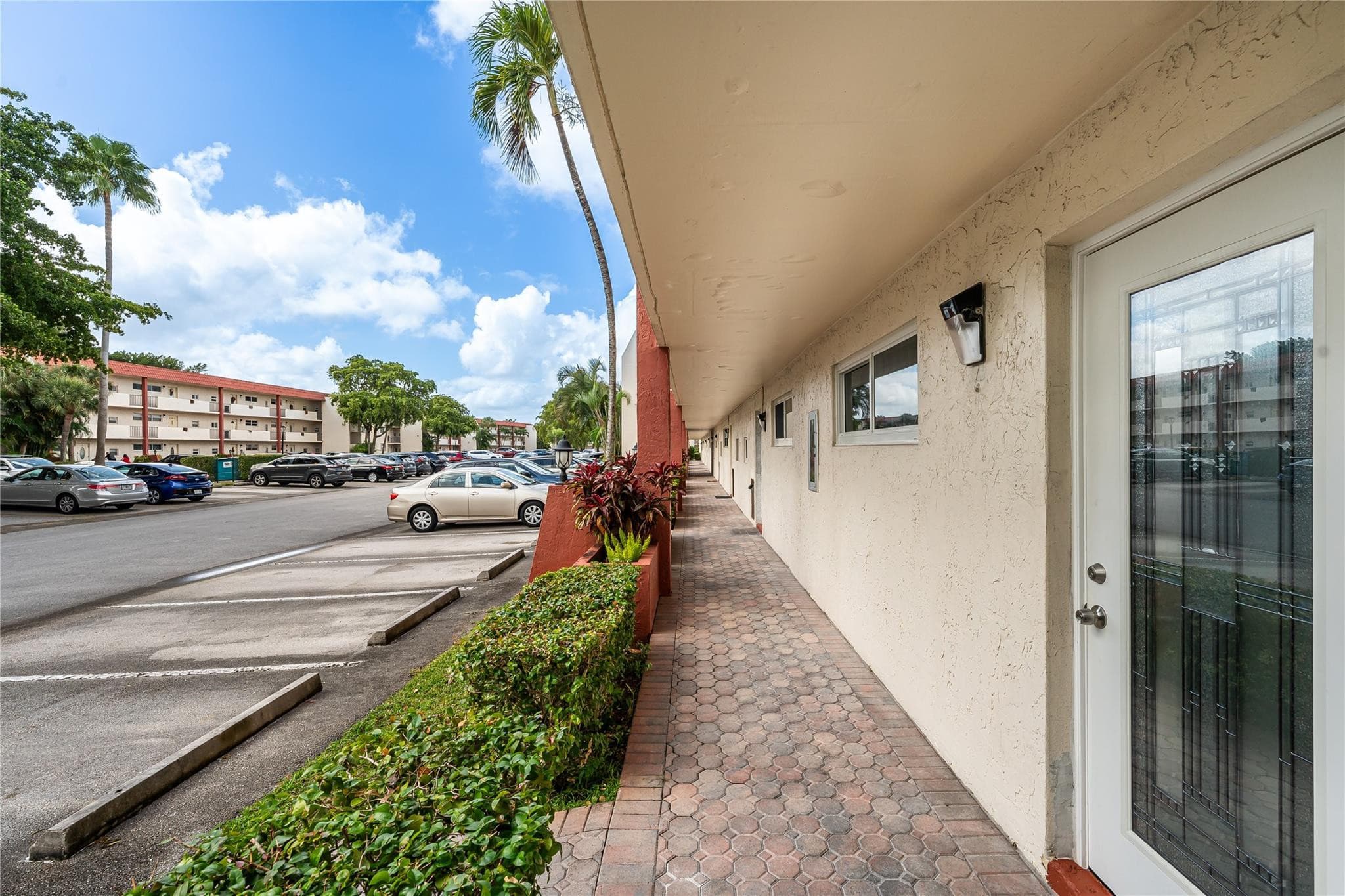 9523 S Hollybrook Lake Drive 102, Pembroke Pines, FL 33025 — photo 25 of 64