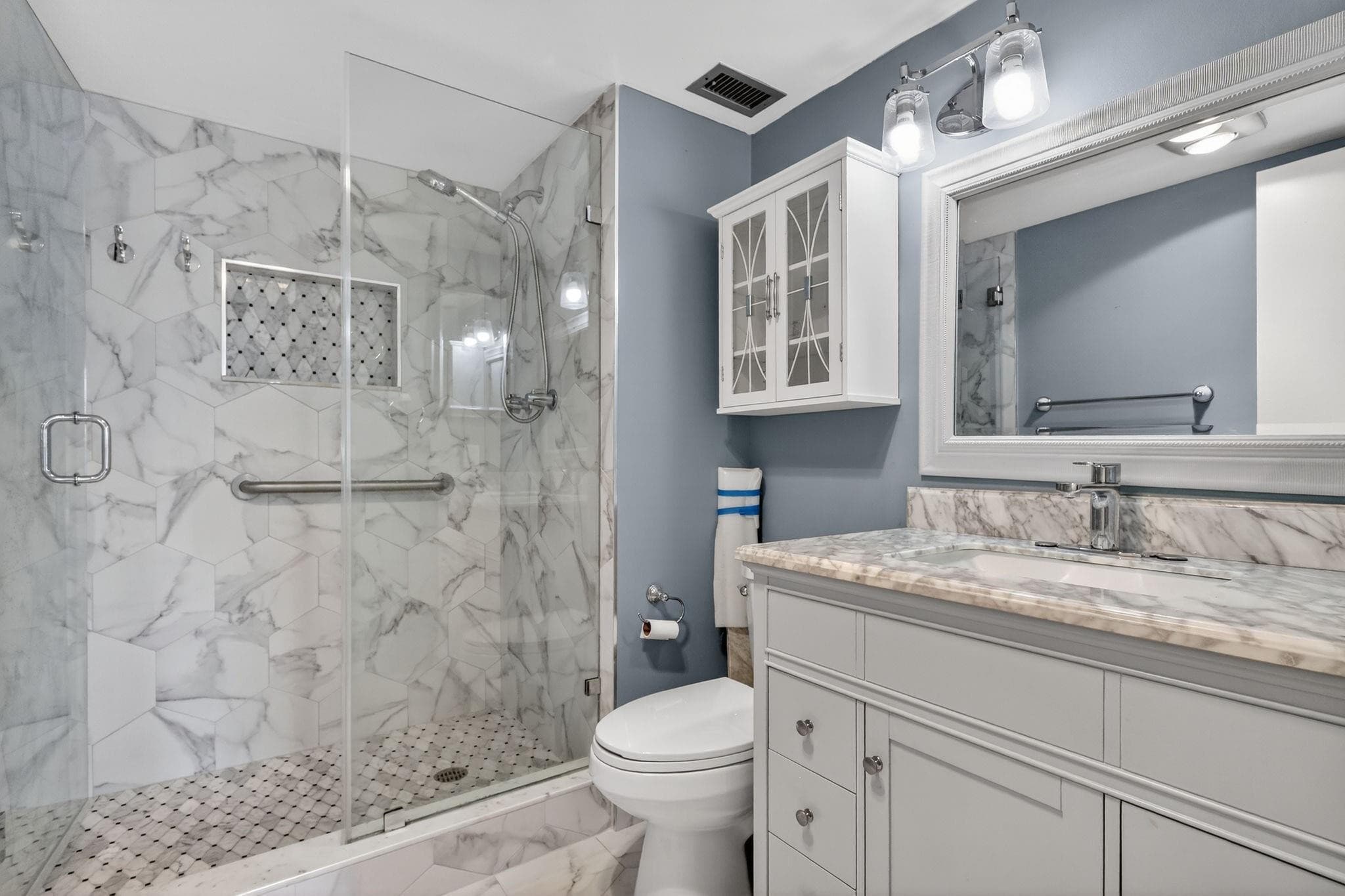 9410 N Hollybrook Lake Drive 303, Pembroke Pines, FL 33025 — photo 5 of 18