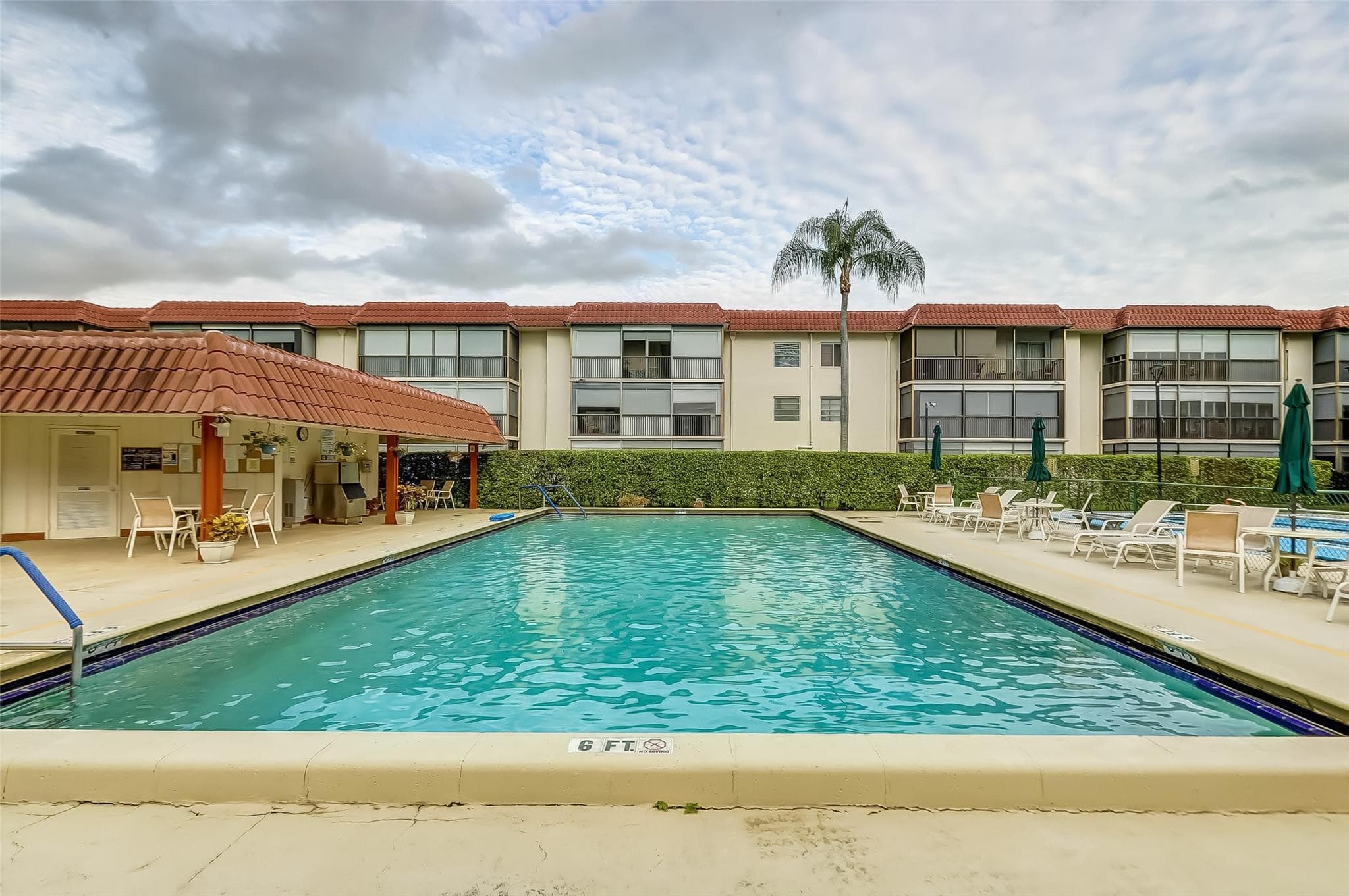 9410 N Hollybrook Lake Drive 303, Pembroke Pines, FL 33025 — photo 11 of 18