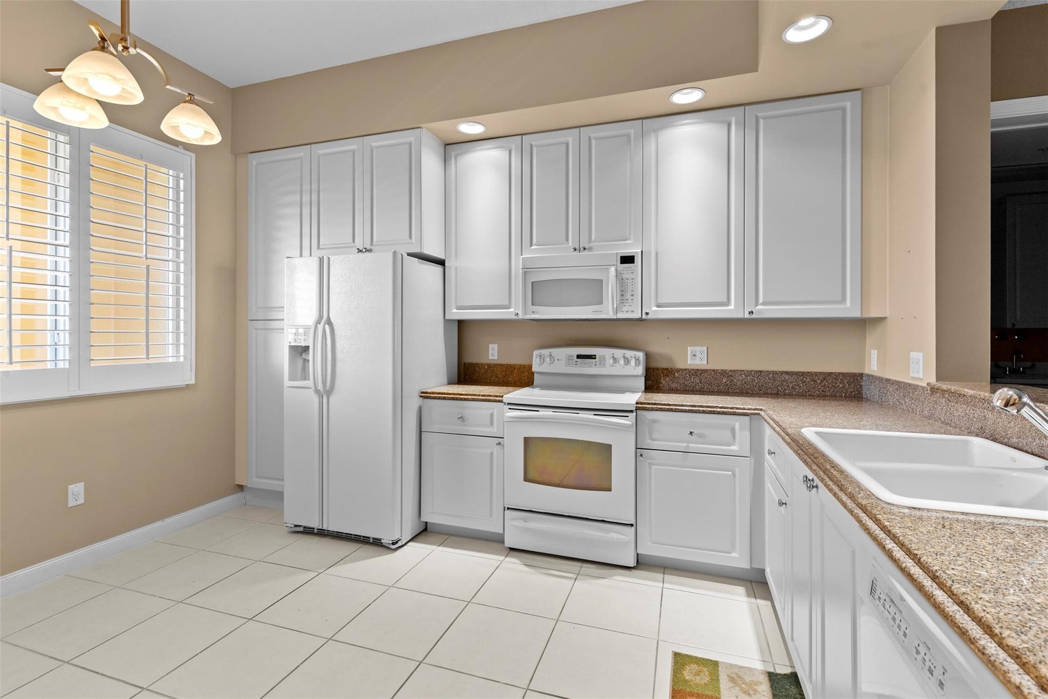 20 Harbour Isle Drive Ph02, Hutchinson Island, FL 34949 — photo 9 of 36