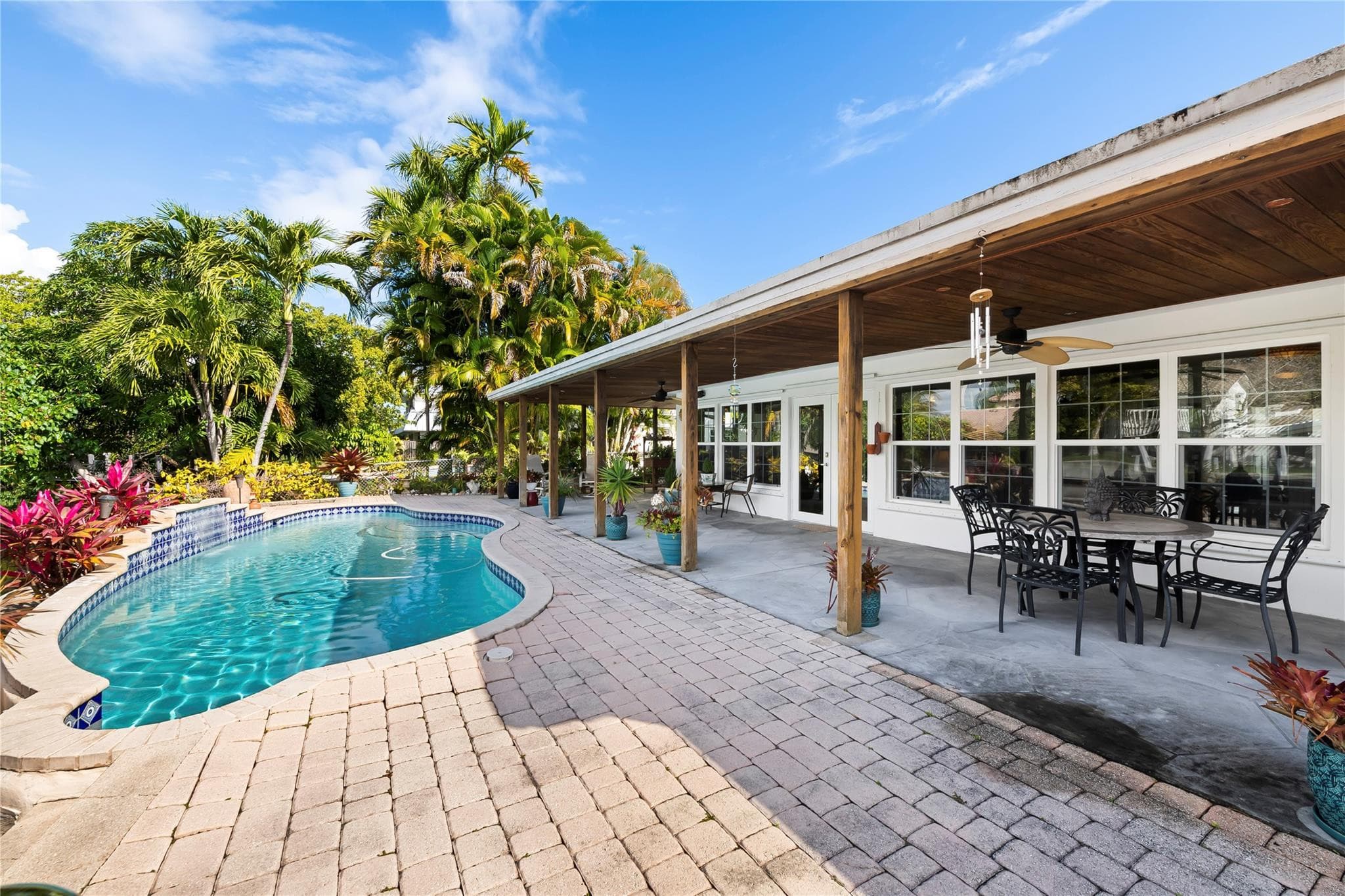 1735 NE 23rd Avenue, Fort Lauderdale, FL 33305 — photo 10 of 50