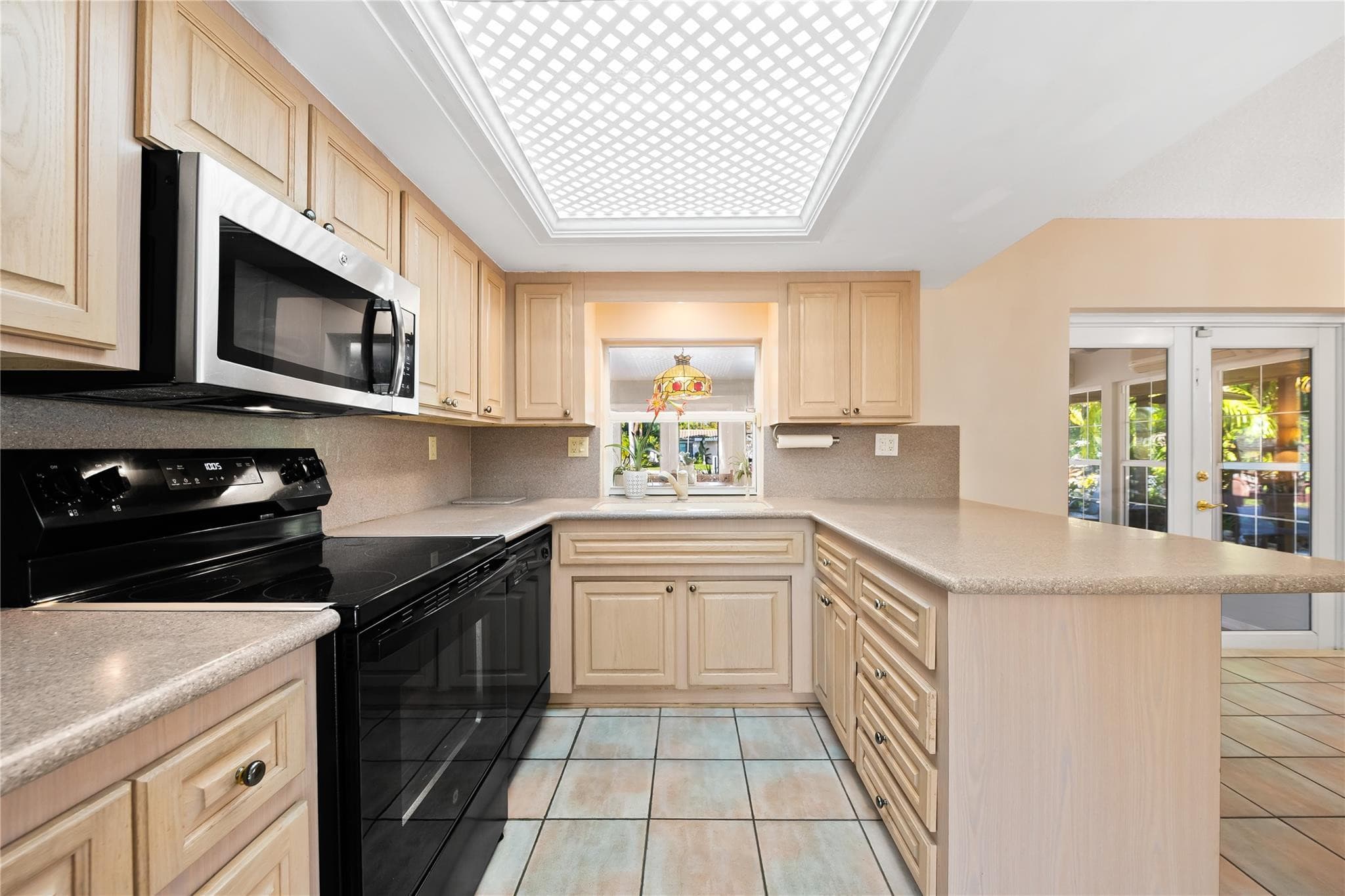 1735 NE 23rd Avenue, Fort Lauderdale, FL 33305 — photo 18 of 50