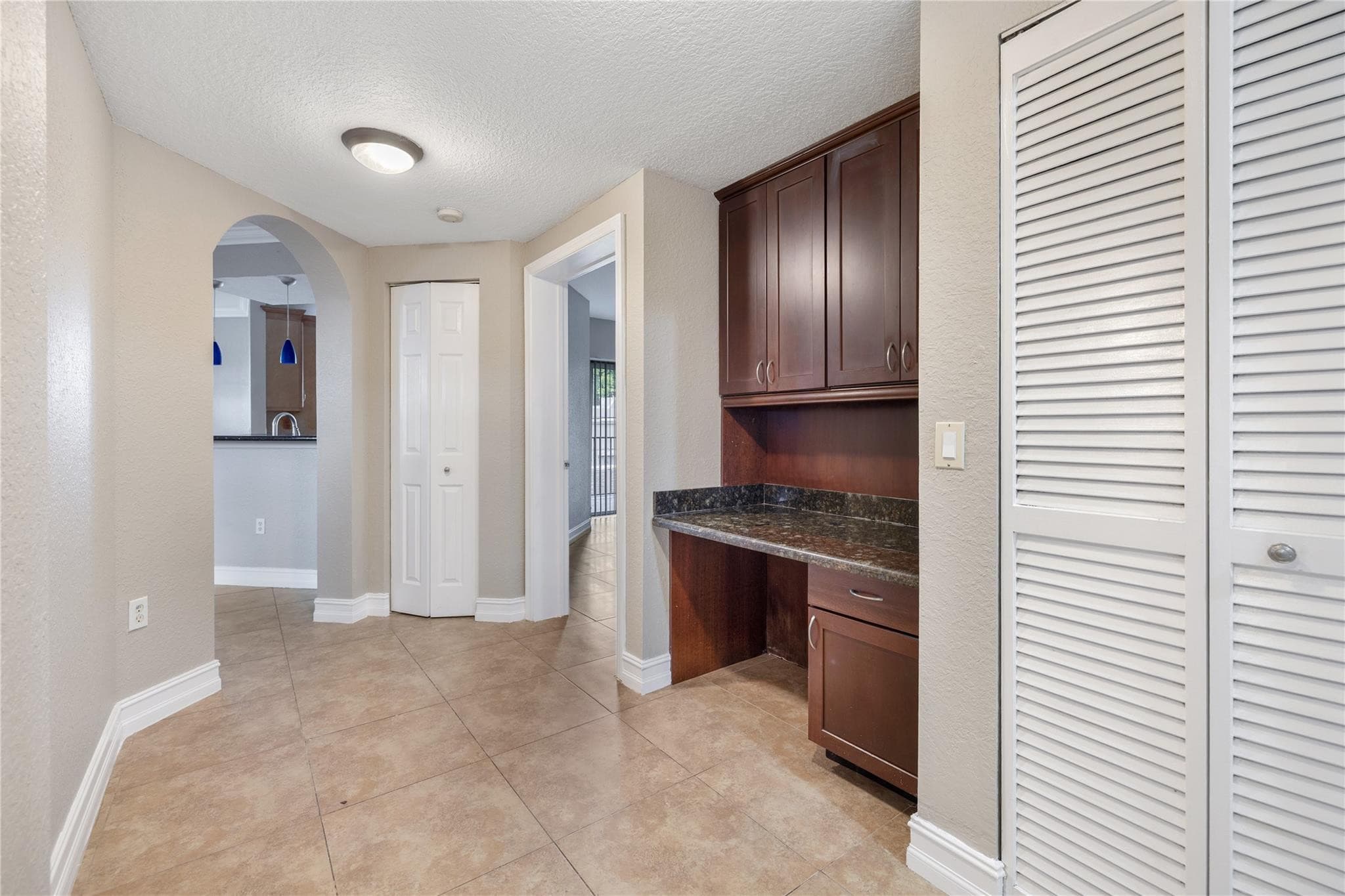 410 Belmont Lane 410, North Lauderdale, FL 33068 — photo 8 of 37