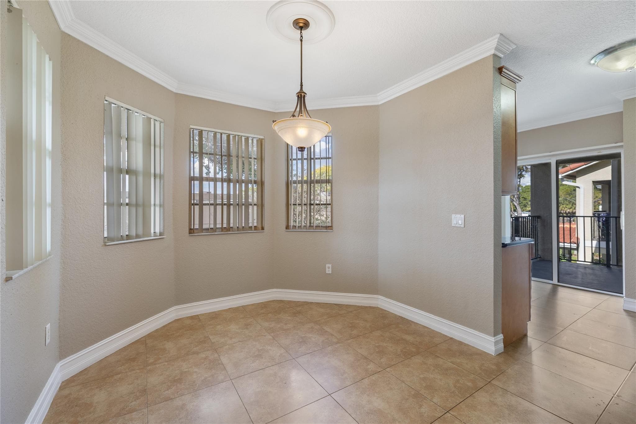 410 Belmont Lane 410, North Lauderdale, FL 33068 — photo 18 of 37
