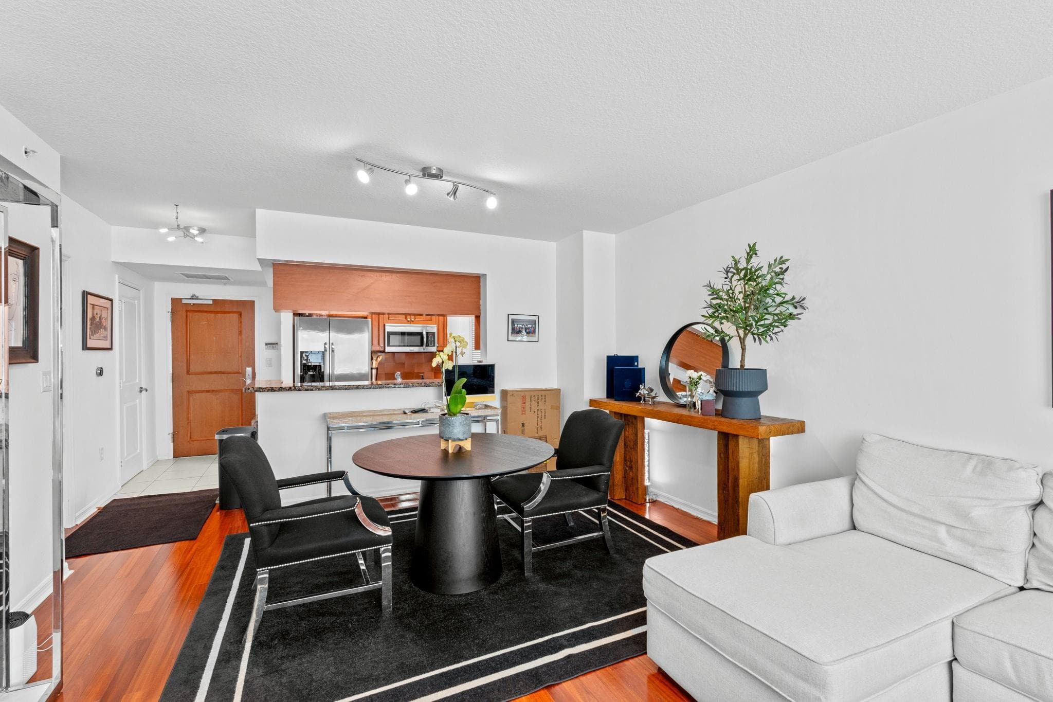 347 N New River Drive 606, Fort Lauderdale, FL 33301 — photo 6 of 36