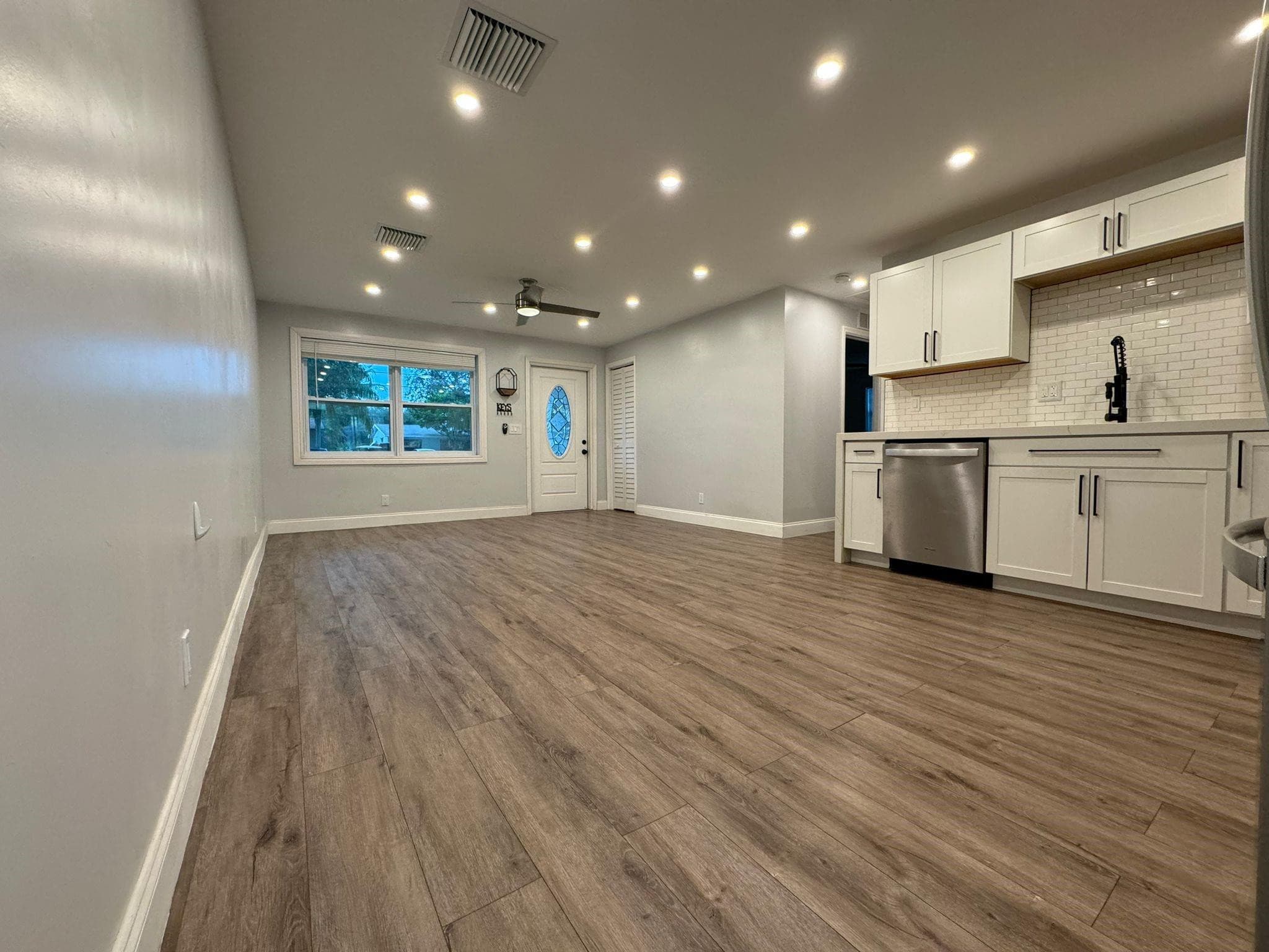 9422 SW 51st Street, Fort Lauderdale, FL 33328 — photo 1 of 32
