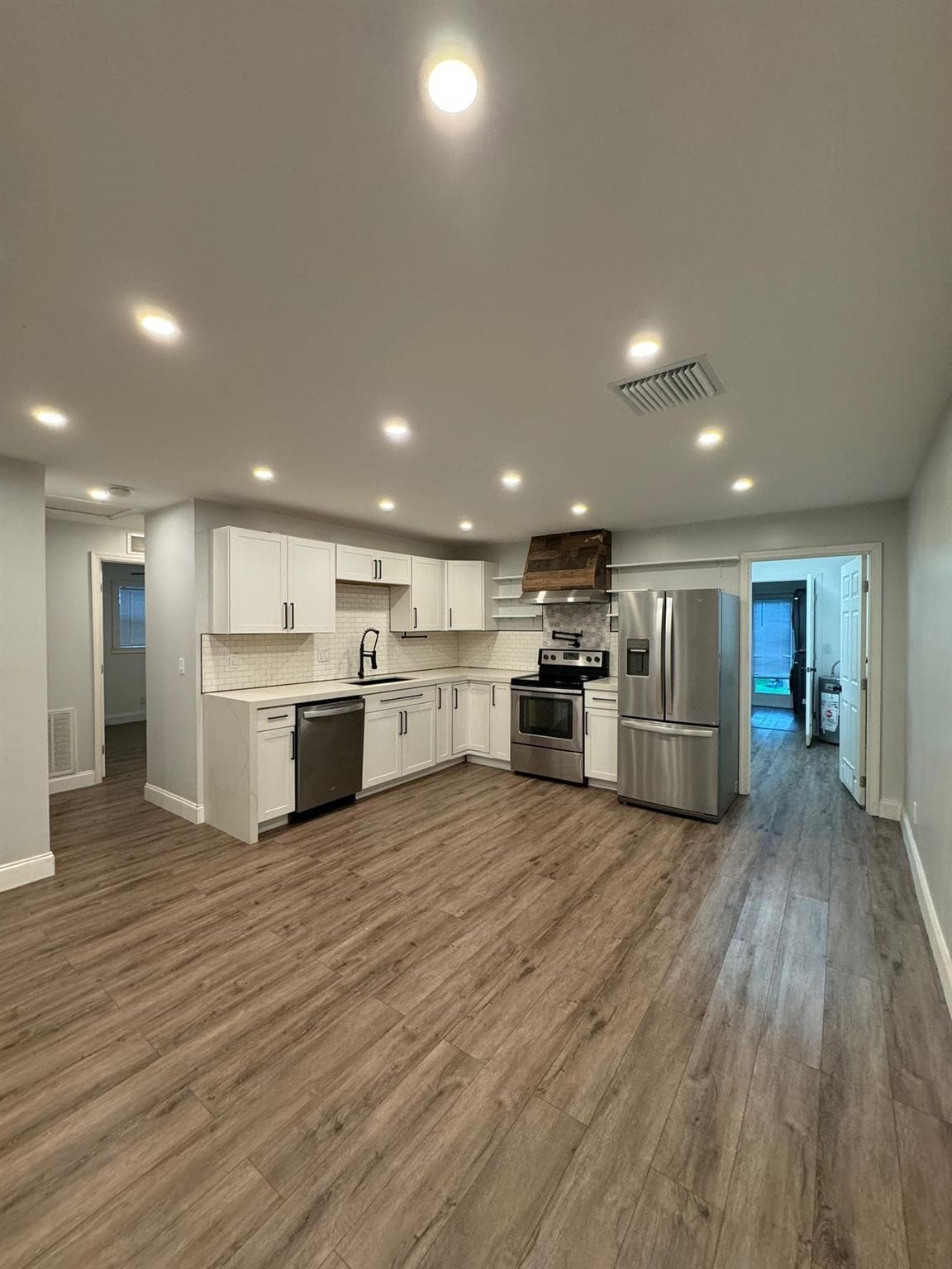 9422 SW 51st Street, Fort Lauderdale, FL 33328 — photo 3 of 32