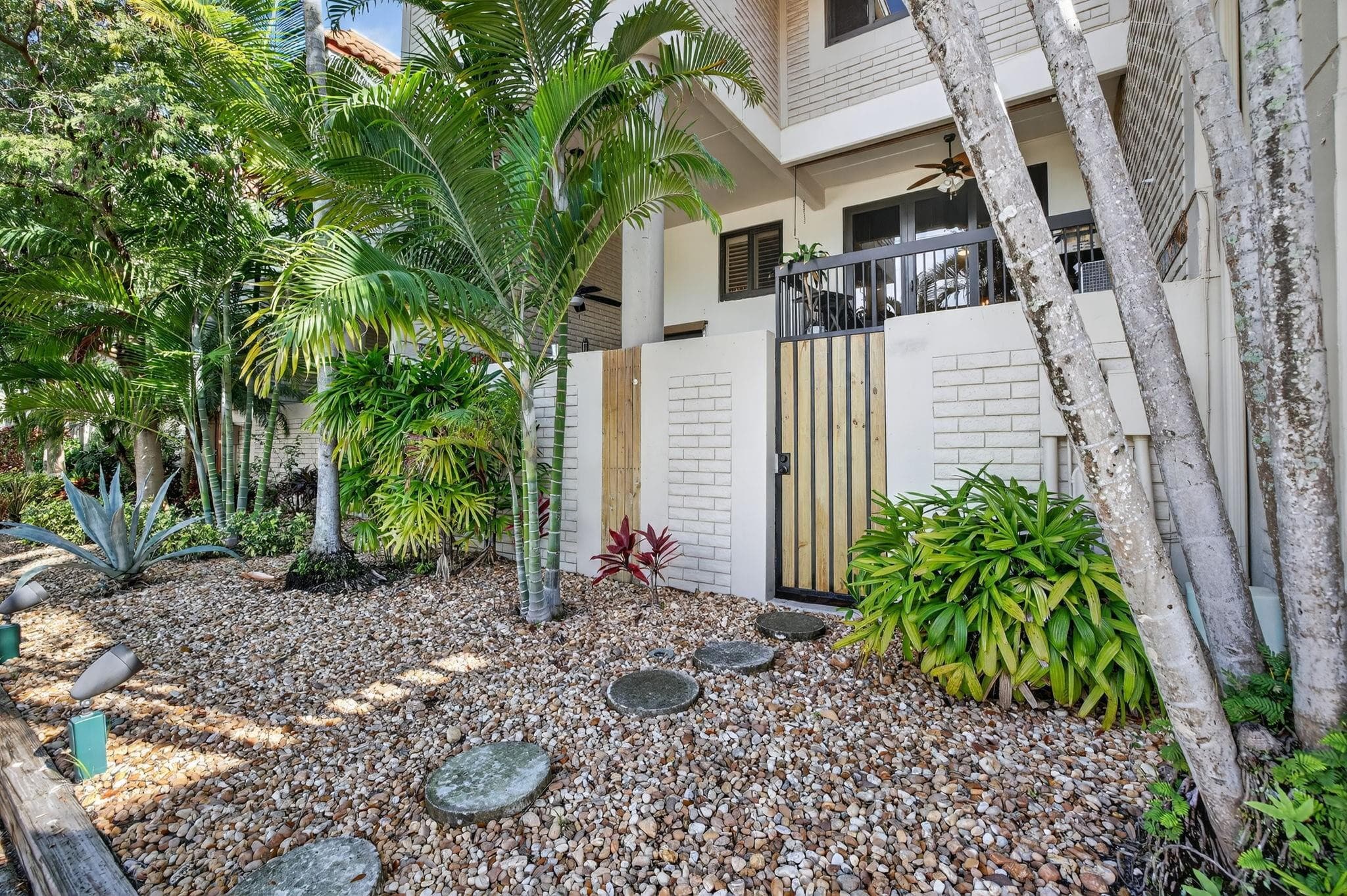 1401 NE 9th Street 13, Fort Lauderdale, FL 33304 — photo 18 of 65
