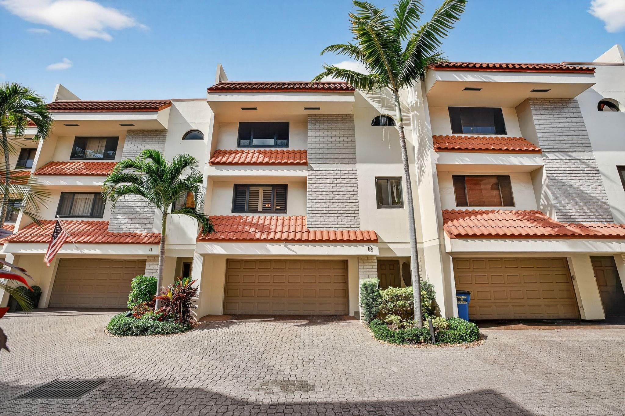 1401 NE 9th Street 13, Fort Lauderdale, FL 33304 — photo 2 of 65