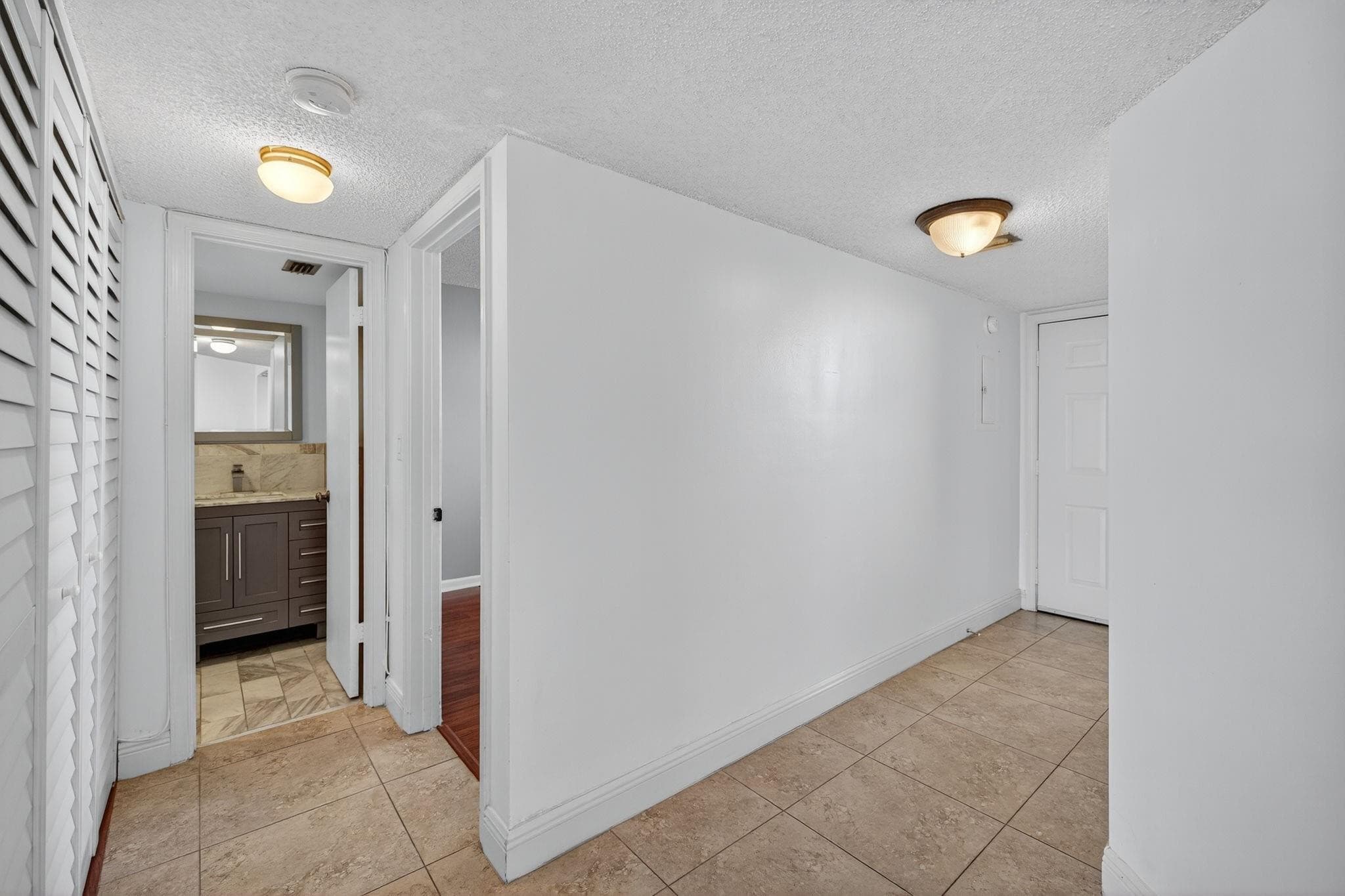 115 Lake Emerald Drive 403, Oakland Park, FL 33309 — photo 17 of 38