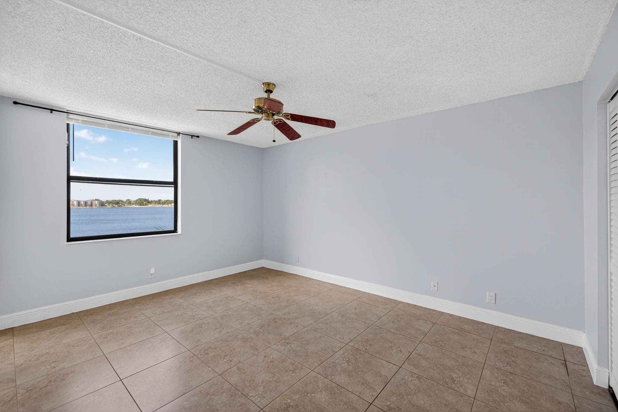 115 Lake Emerald Drive 403, Oakland Park, FL 33309 — photo 23 of 38