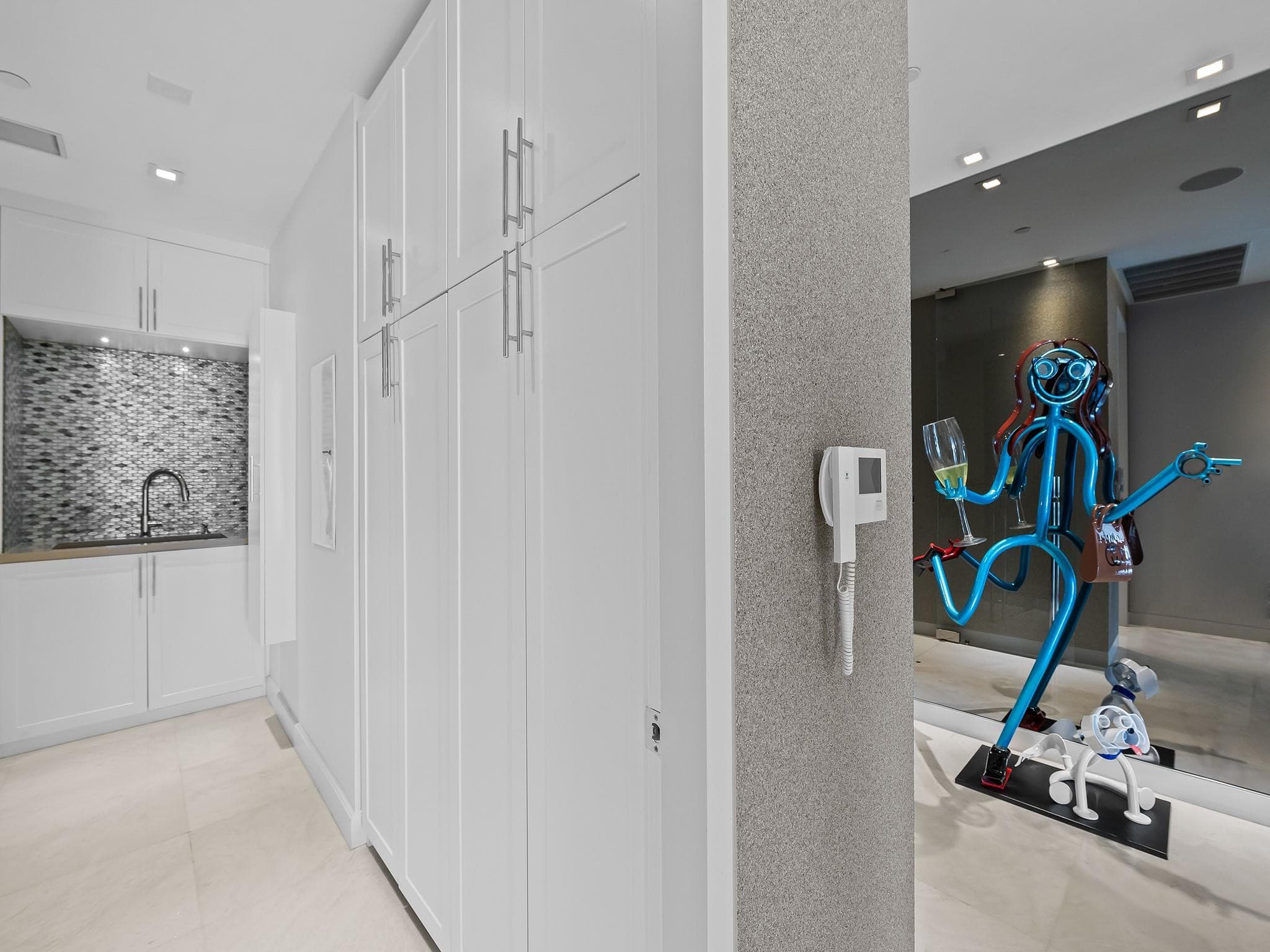 21 Isle Of Venice Drive 301, Fort Lauderdale, FL 33301 — photo 36 of 44