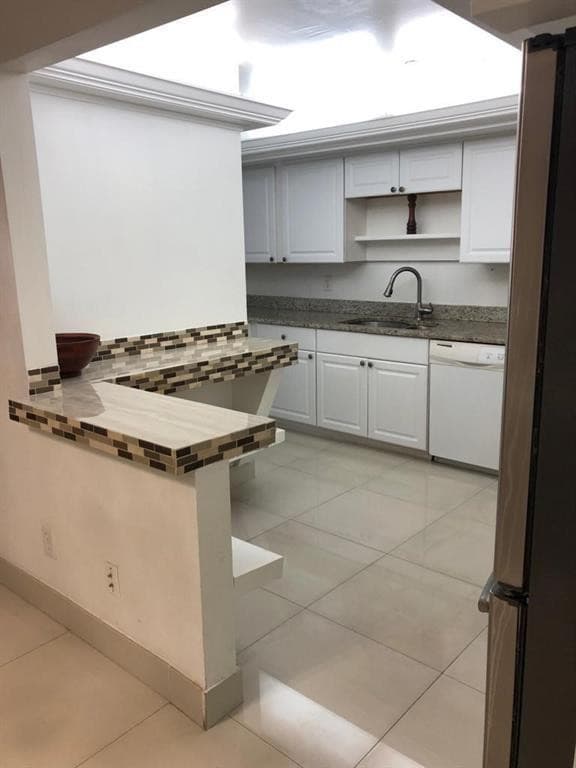 Townhouse in Hollywood — photo 12 of 26