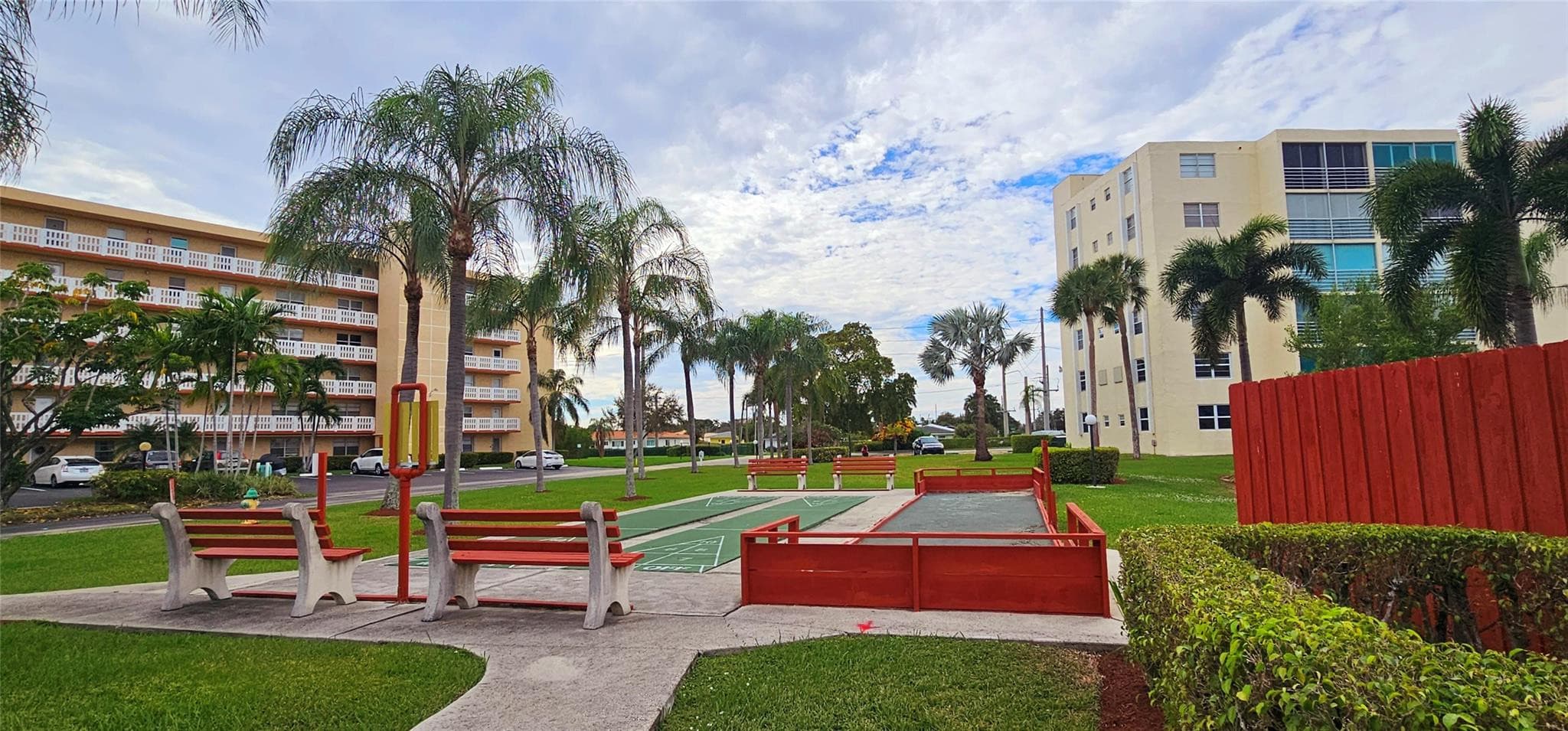 121 SE 3rd Avenue 106, Dania Beach, FL 33004 — photo 35 of 43