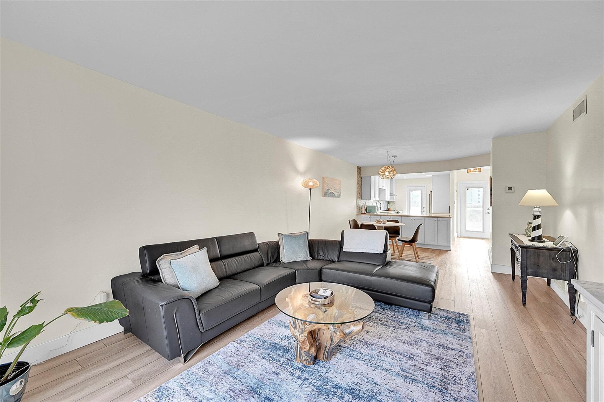 2731 NE 14th St Causeway 421, Pompano Beach, FL 33062 — photo 10 of 33