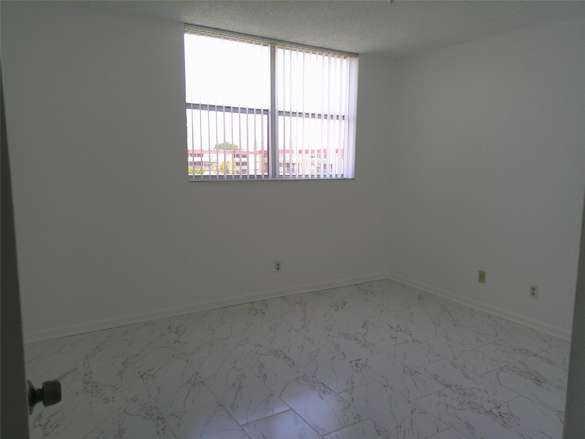 403 NW 68th Avenue 519, Plantation, FL 33317 — photo 17 of 37