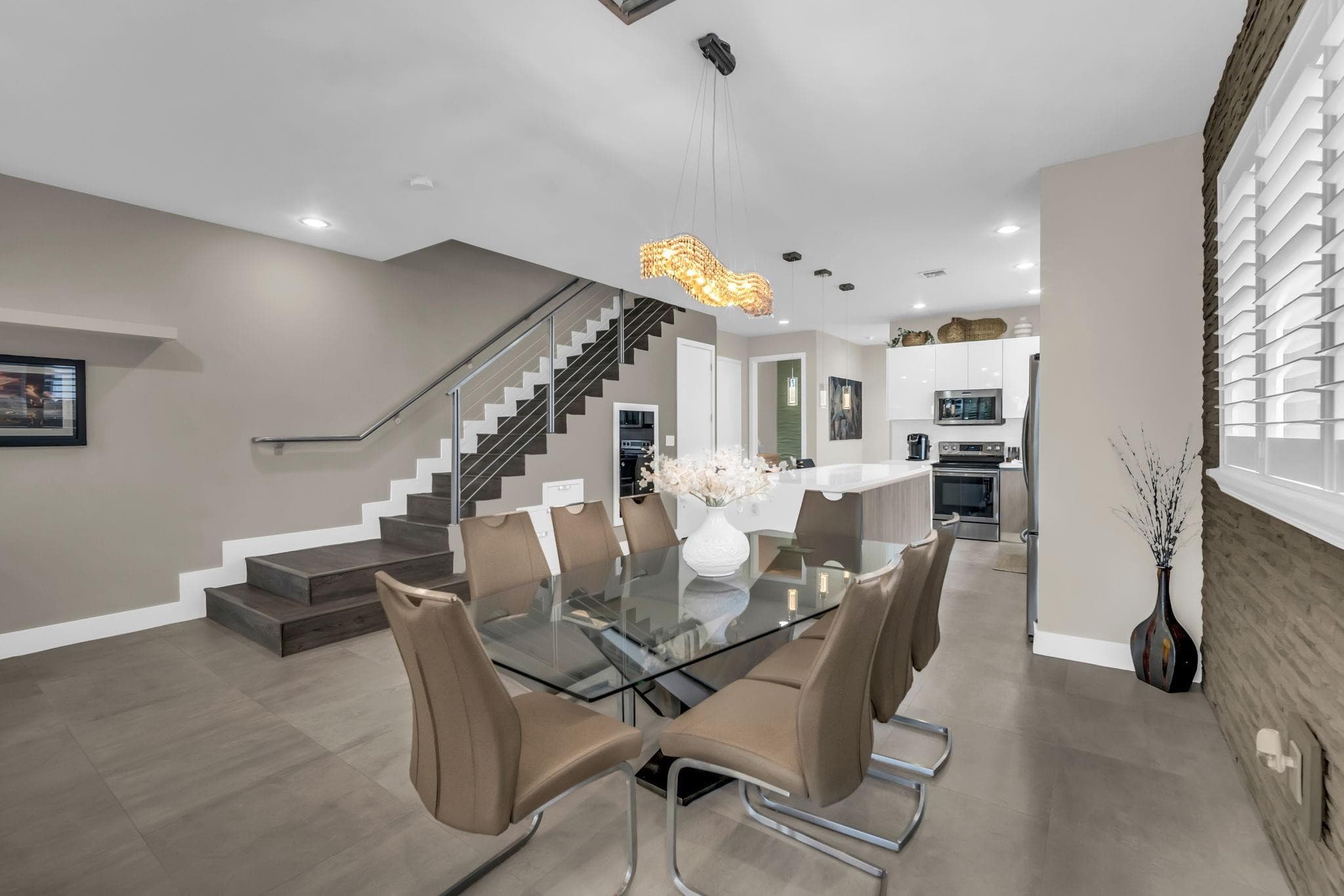 807 SW 7th Avenue, Fort Lauderdale, FL 33315 — photo 8 of 28