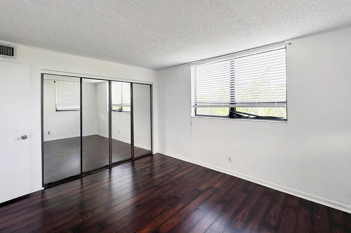 1900 N Congress Avenue 407, West Palm Beach, FL 33401 — photo 9 of 22
