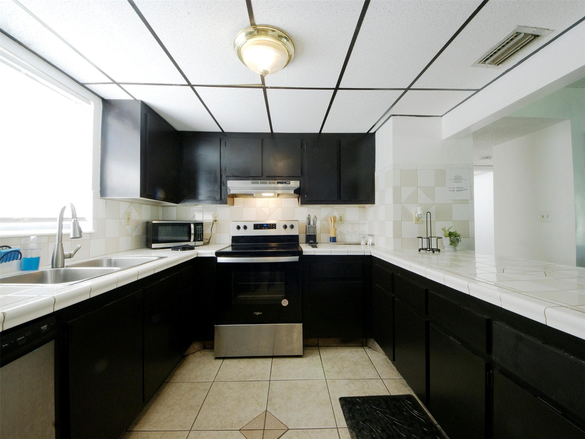 1920 N Congress Avenue 105, West Palm Beach, FL 33401 — photo 4 of 19