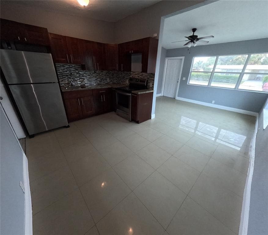 1365 11th Street, West Palm Beach, FL 33401 — photo 10 of 29