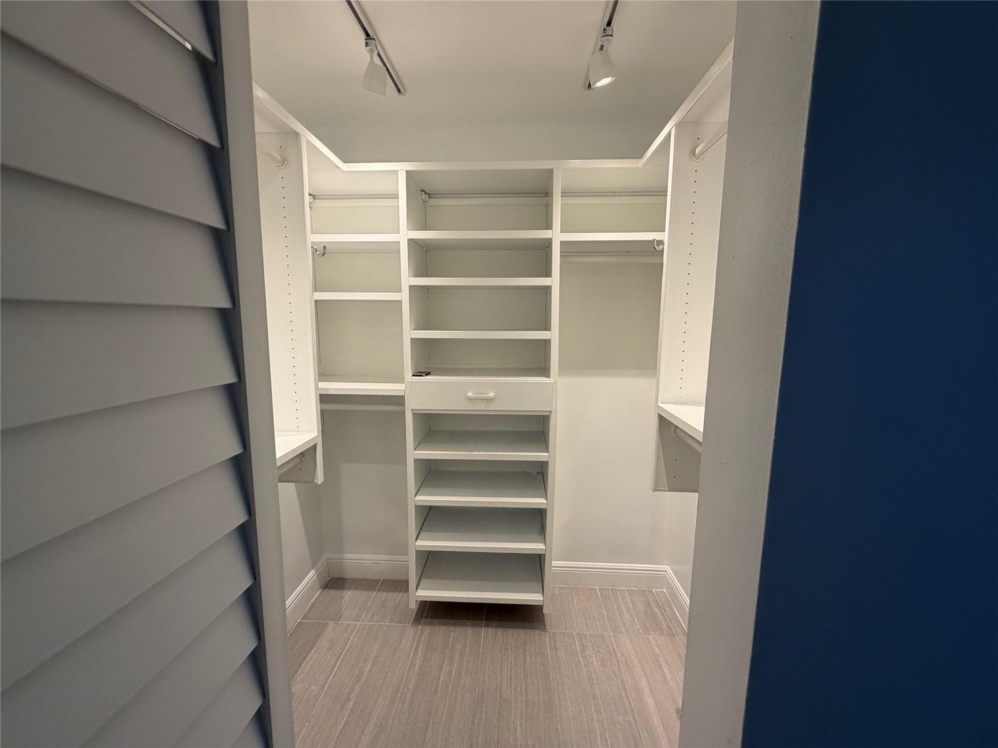 1101 River Reach Drive 205, Fort Lauderdale, FL 33315 — photo 10 of 19