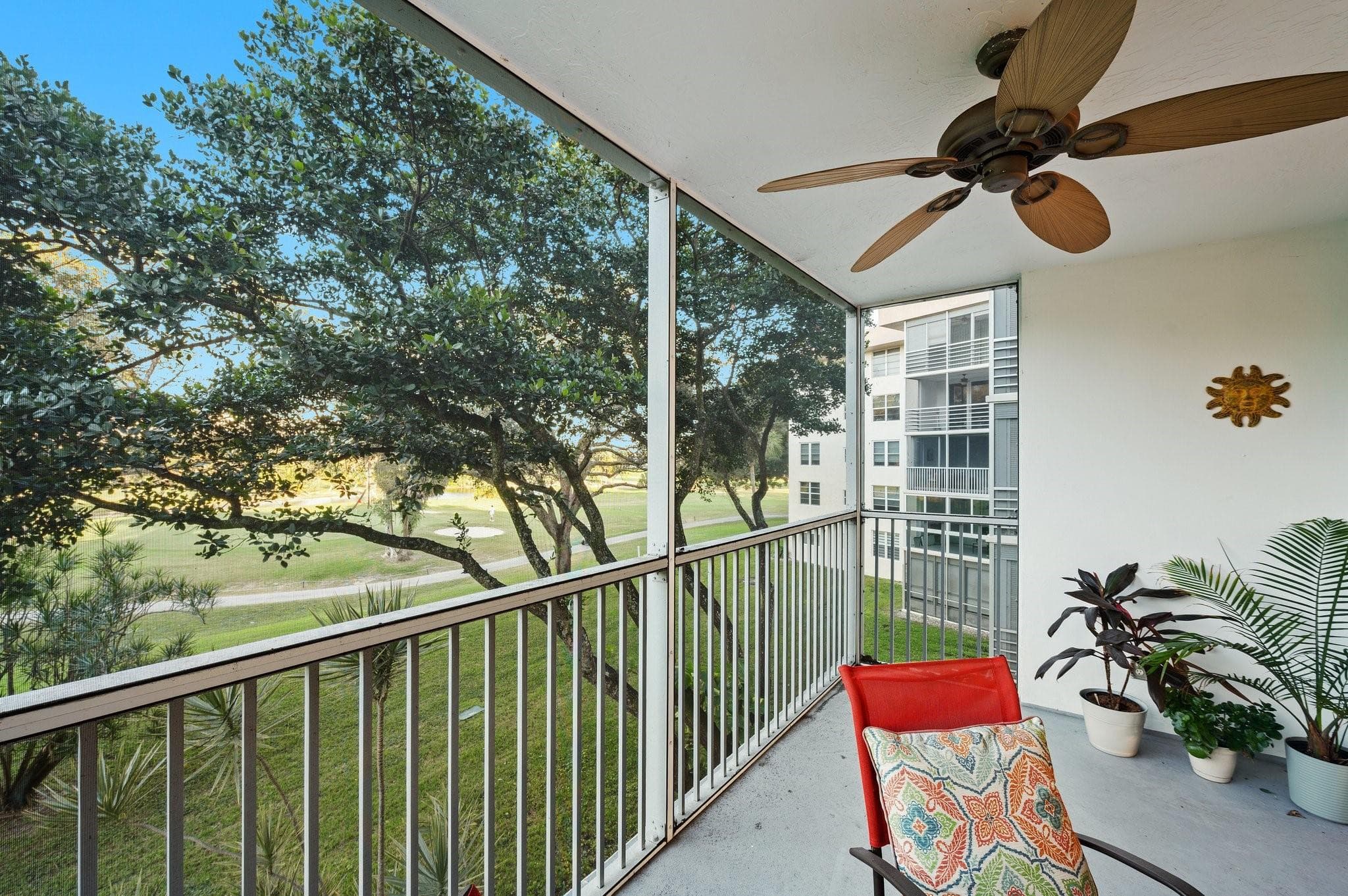 3900 Oaks Clubhouse Drive 310, Pompano Beach, FL 33069 — photo 20 of 32